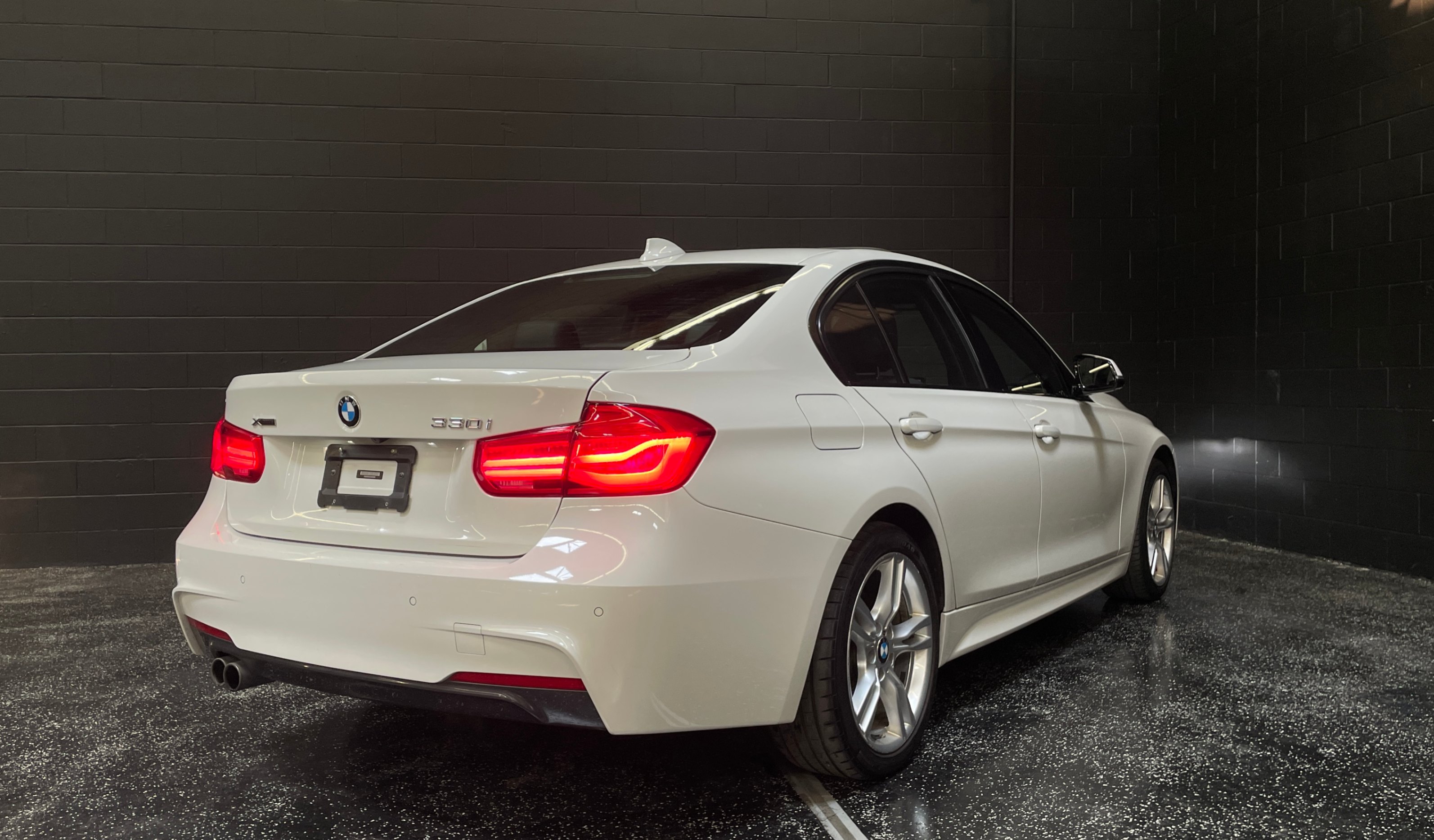/hcwenterprisecorporation/2018-BMW-3Series-5424279801816871.jpg