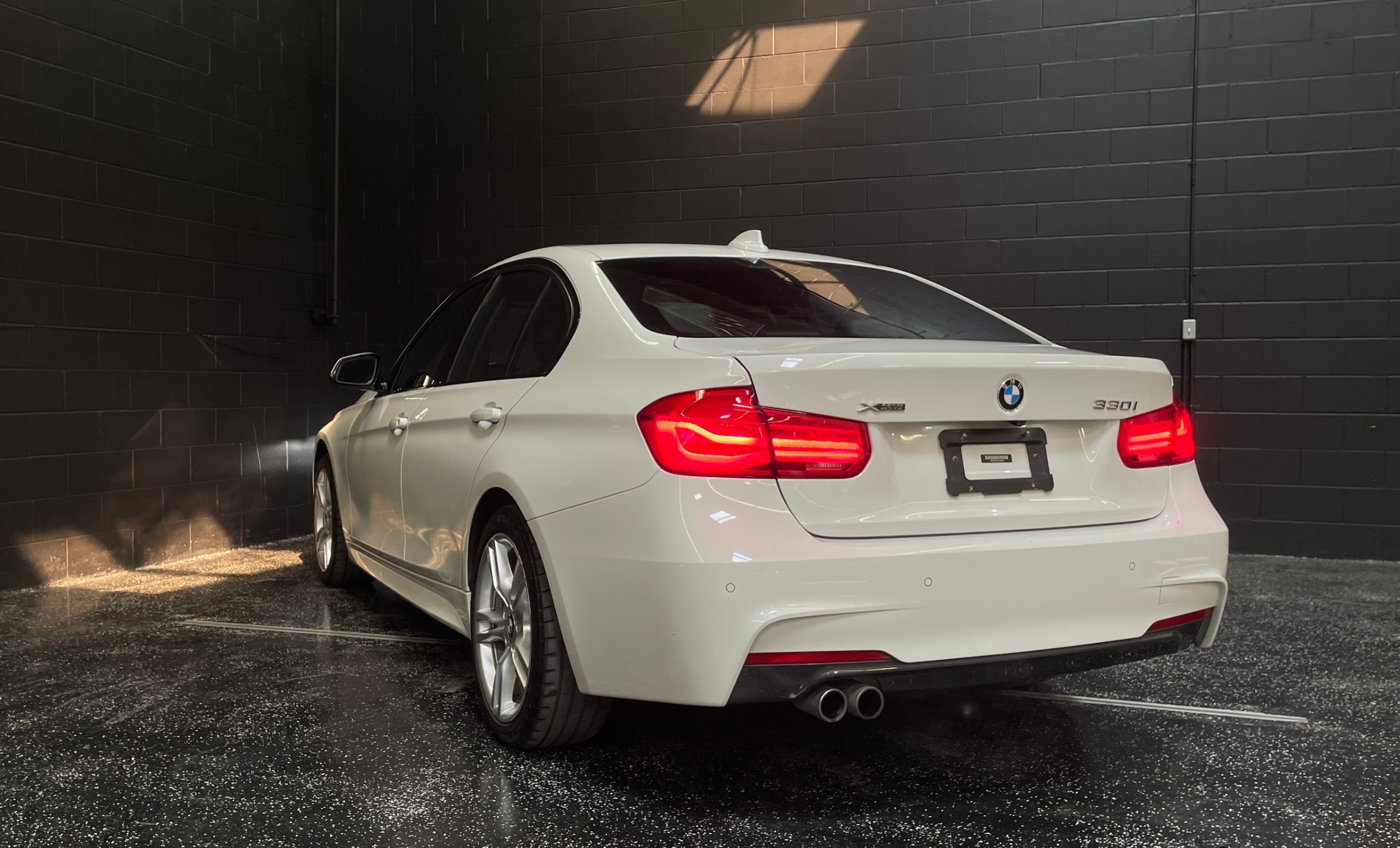/hcwenterprisecorporation/2018-BMW-3Series-8350282818258561.jpg