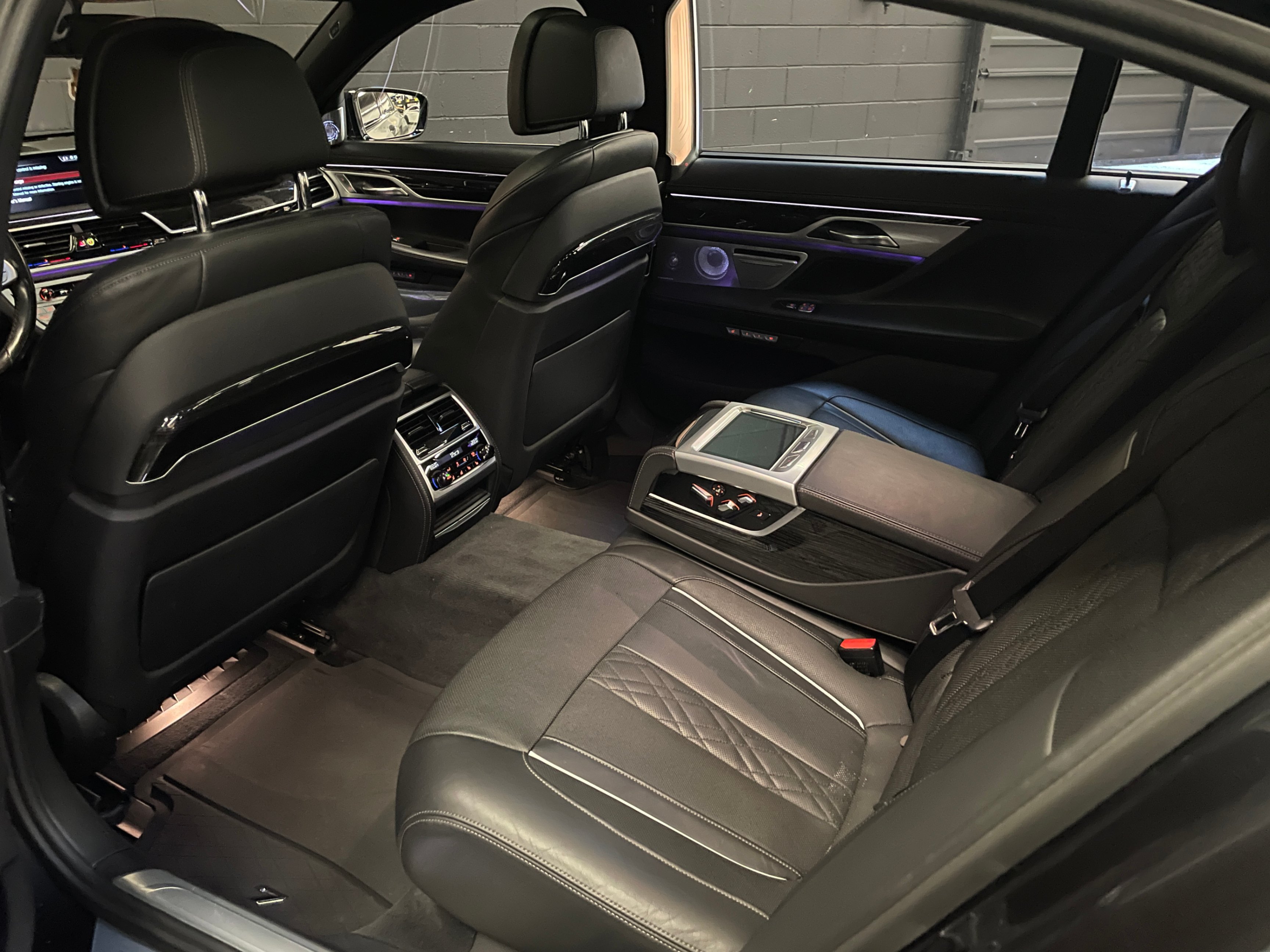 /hcwenterprisecorporation/2018-BMW-7Series-4840120596053543.jpg