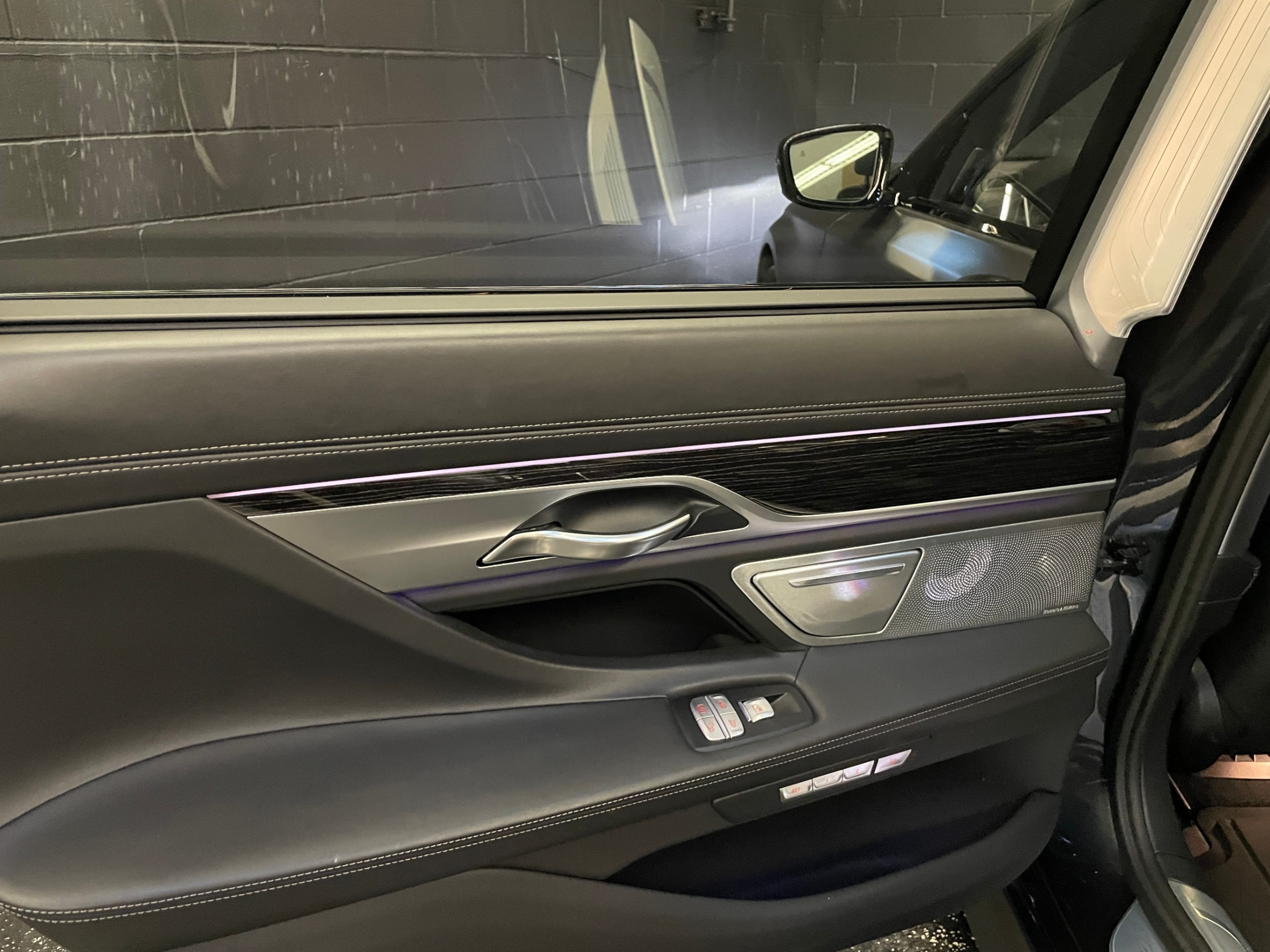 /hcwenterprisecorporation/2018-BMW-7Series-9729270987932113.jpg