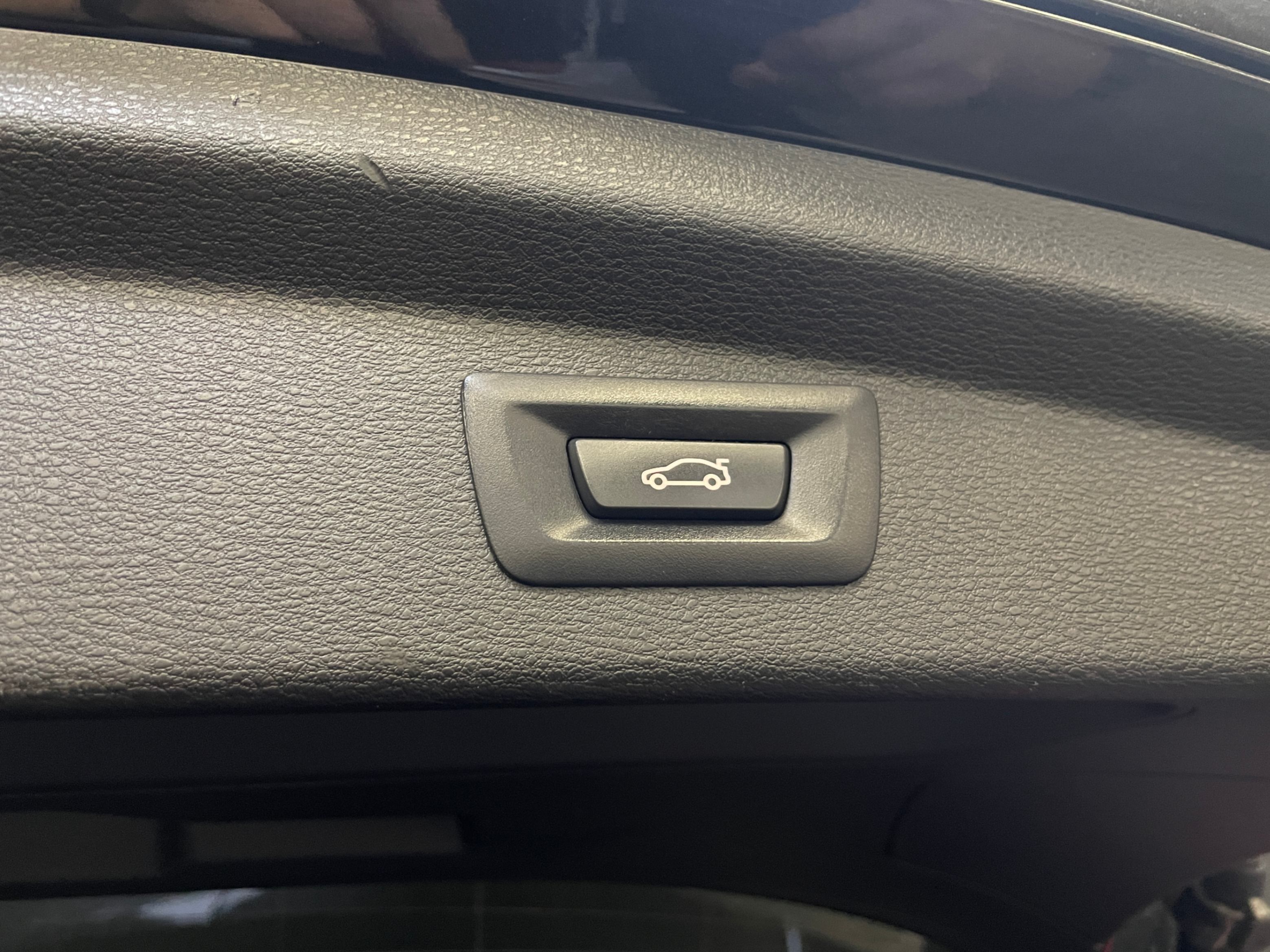 /hcwenterprisecorporation/2018-BMW-X2-29468420502570347.jpg