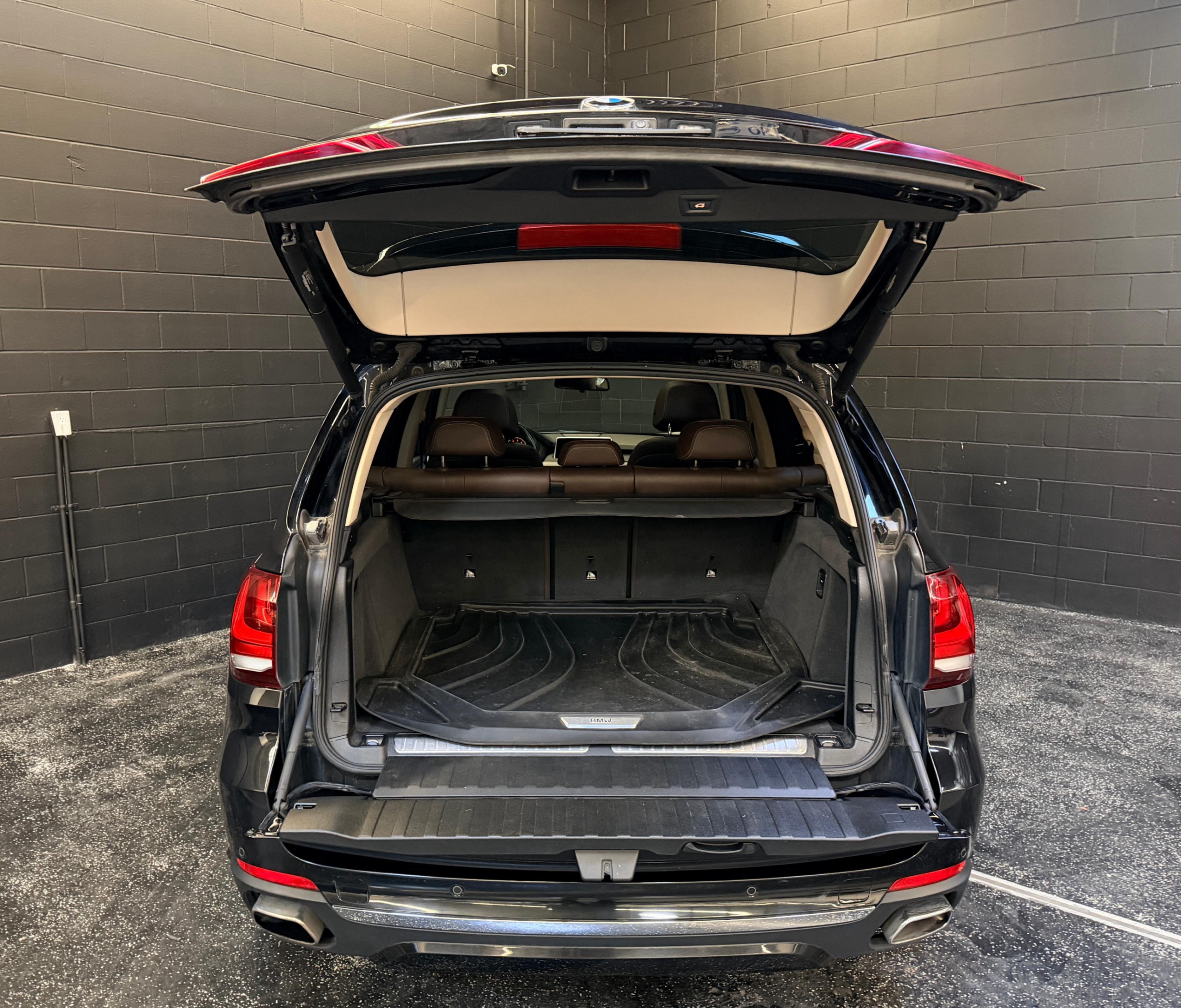 /hcwenterprisecorporation/2018-BMW-X5-1641922858113527.jpg