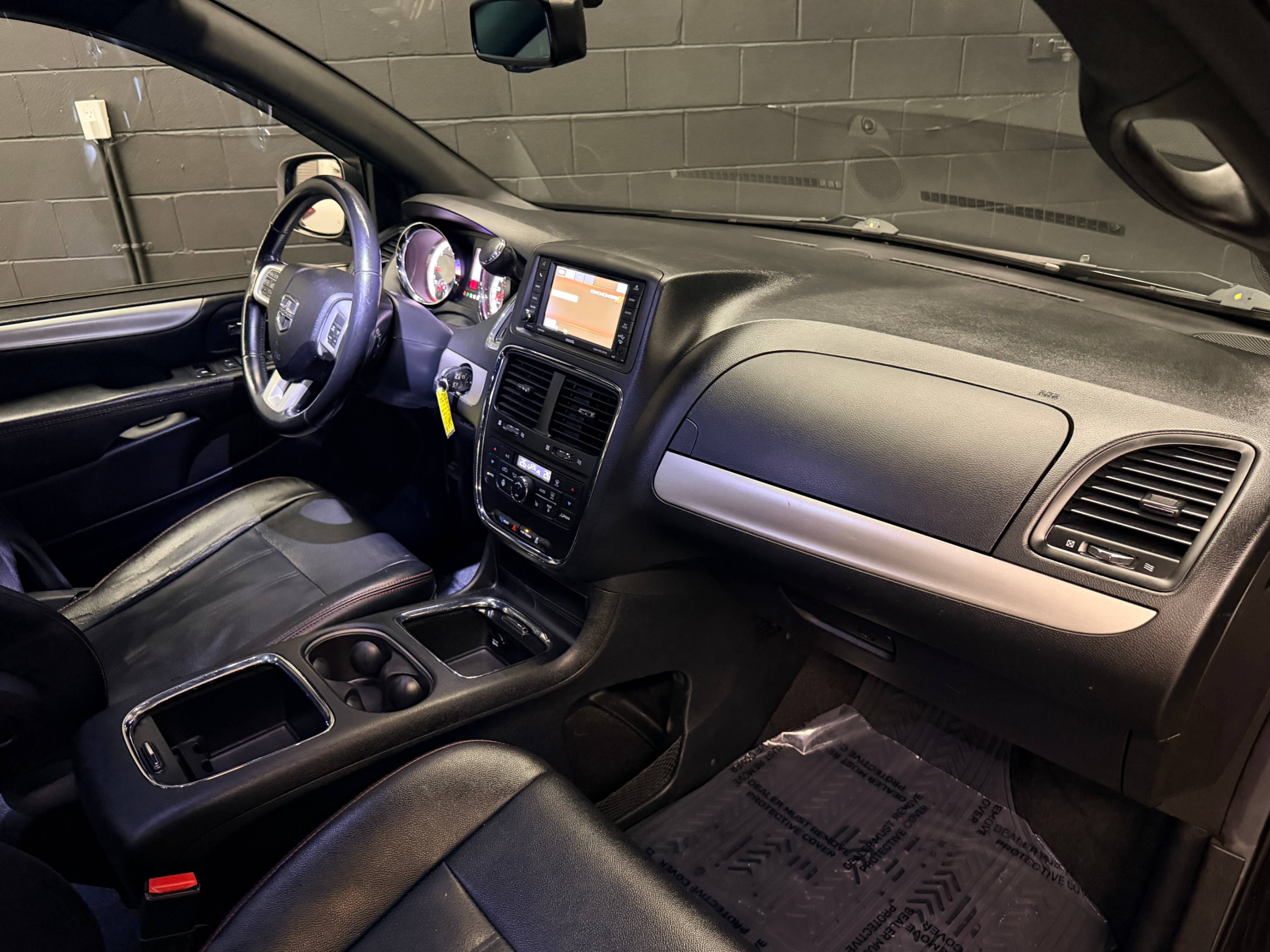 /hcwenterprisecorporation/2018-Dodge-GrandCaravan-7519867281128425.jpg