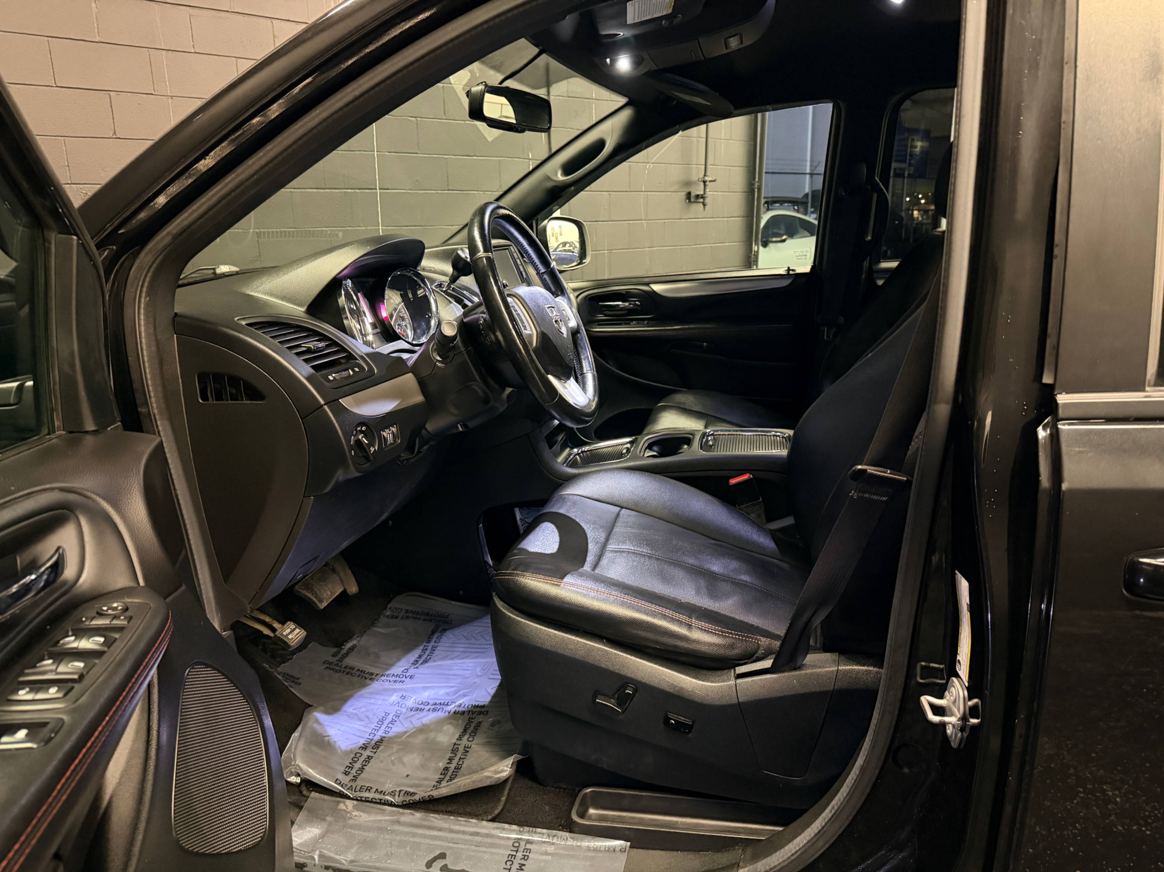 /hcwenterprisecorporation/2018-Dodge-GrandCaravan-8224767872853651.jpg