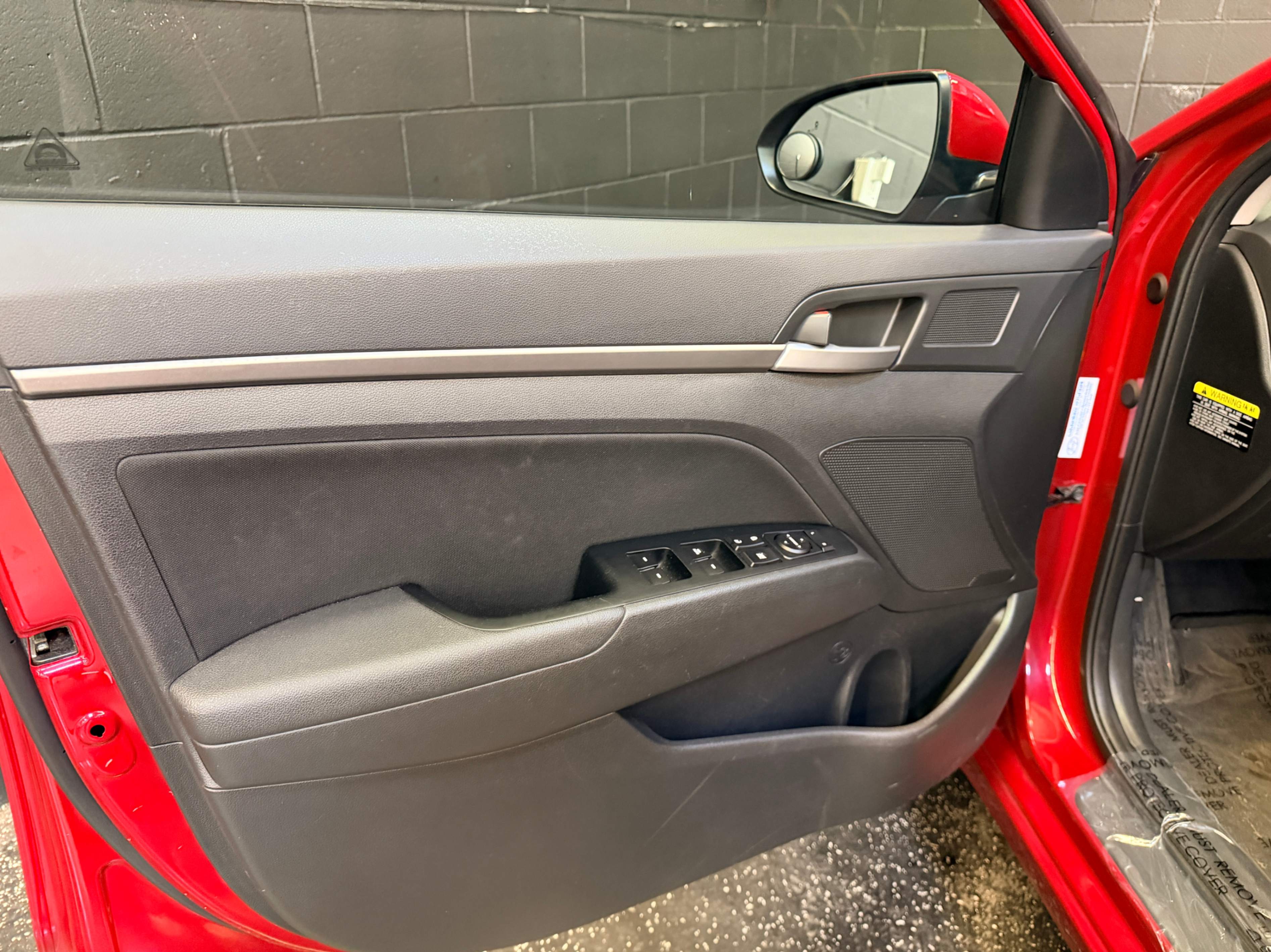 /hcwenterprisecorporation/2018-Hyundai-Elantra-4111573708399936.jpg