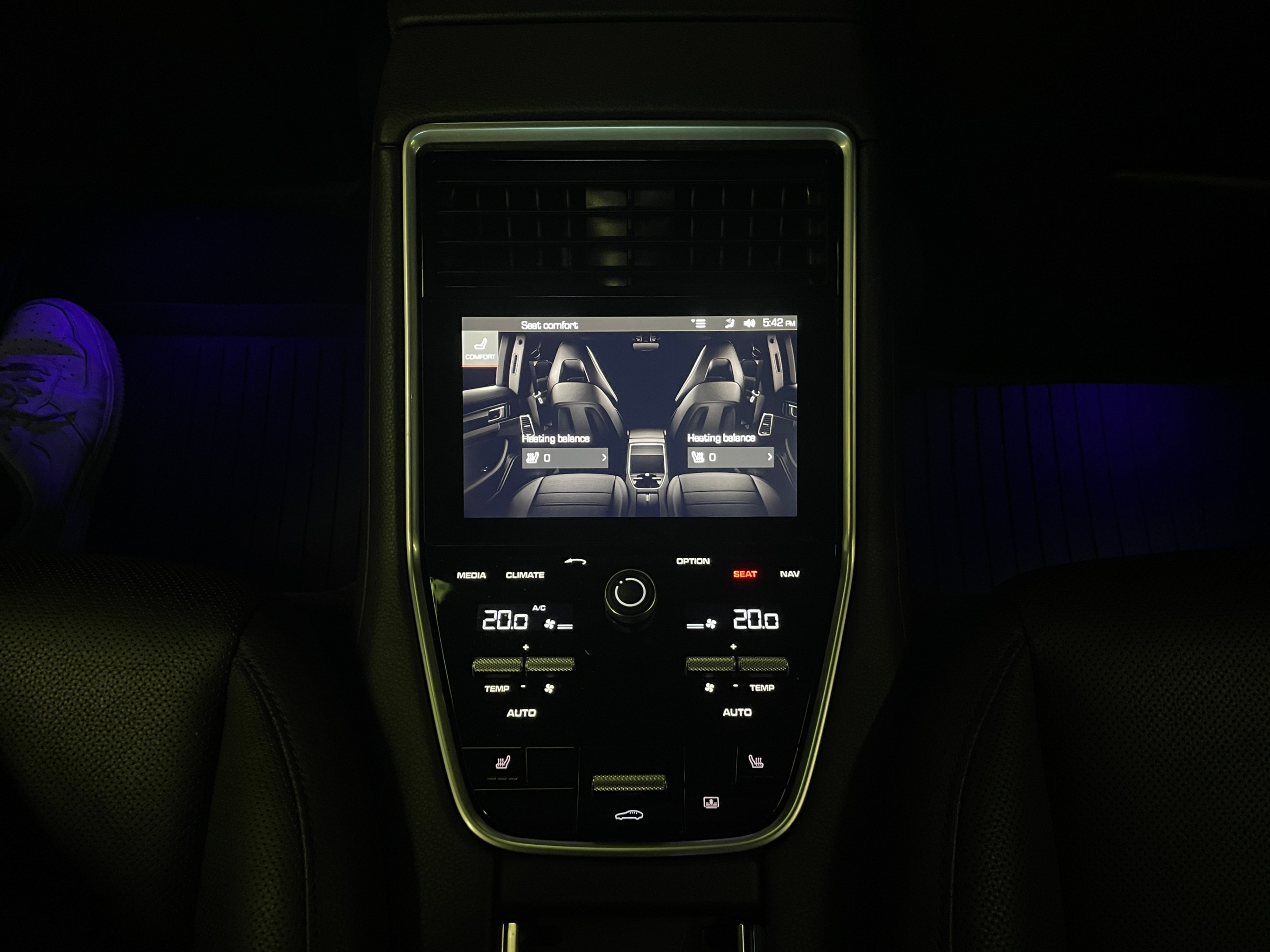/hcwenterprisecorporation/2018-Porsche-Panamera-4796485339500709.jpg