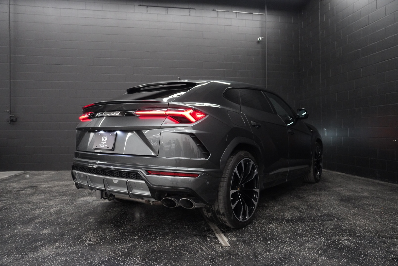 /hcwenterprisecorporation/2019-Lamborghini-Urus-2925885941899016.jpg