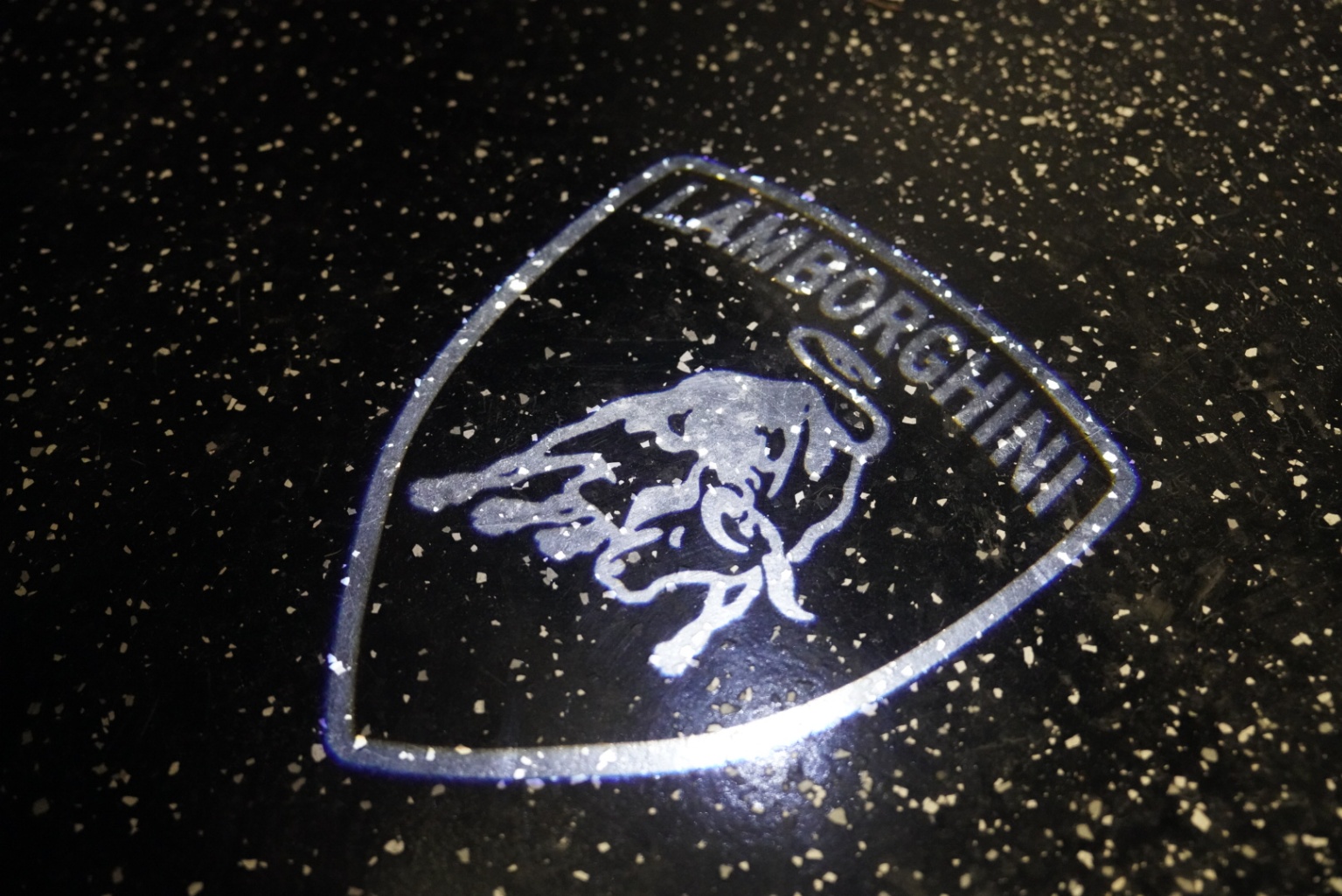 /hcwenterprisecorporation/2019-Lamborghini-Urus-7059956325683612.jpg