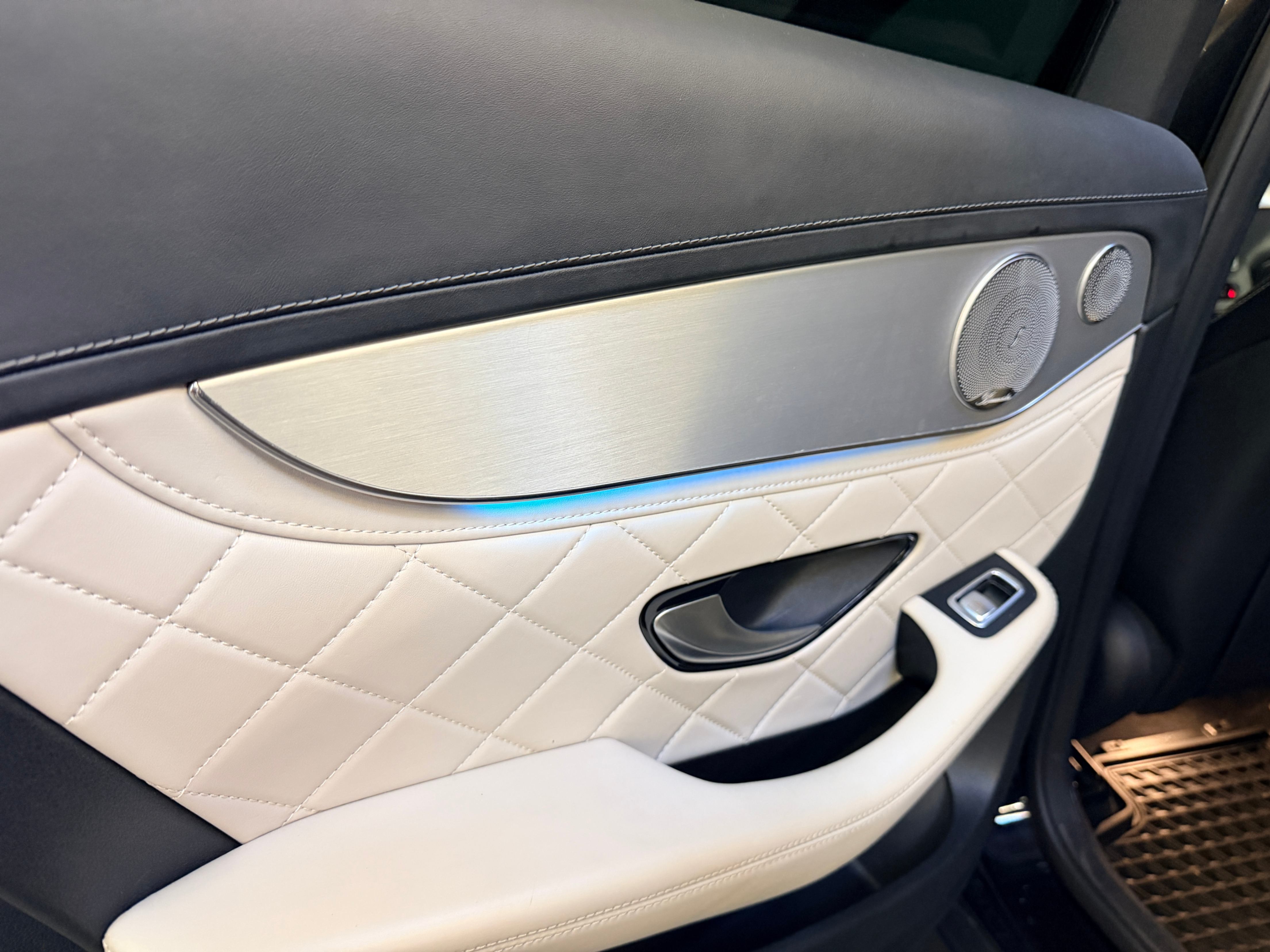 /hcwenterprisecorporation/2019-Mercedes-Benz-GLC-Class-47364017909711476.jpg