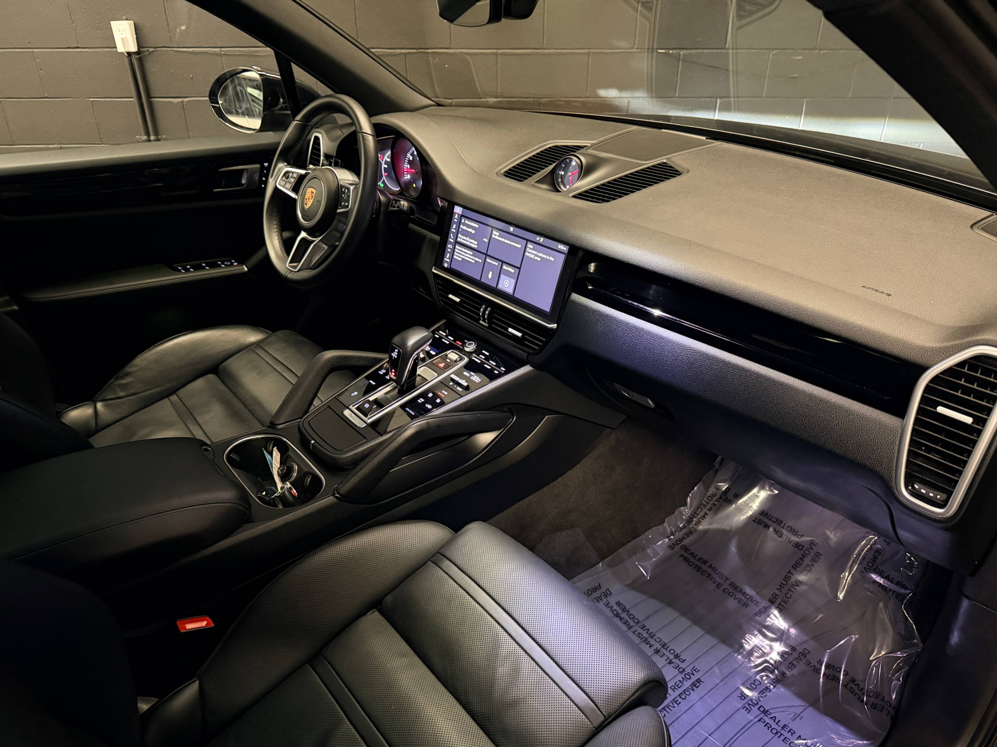 /hcwenterprisecorporation/2019-Porsche-Cayenne-5570567871713532.jpg
