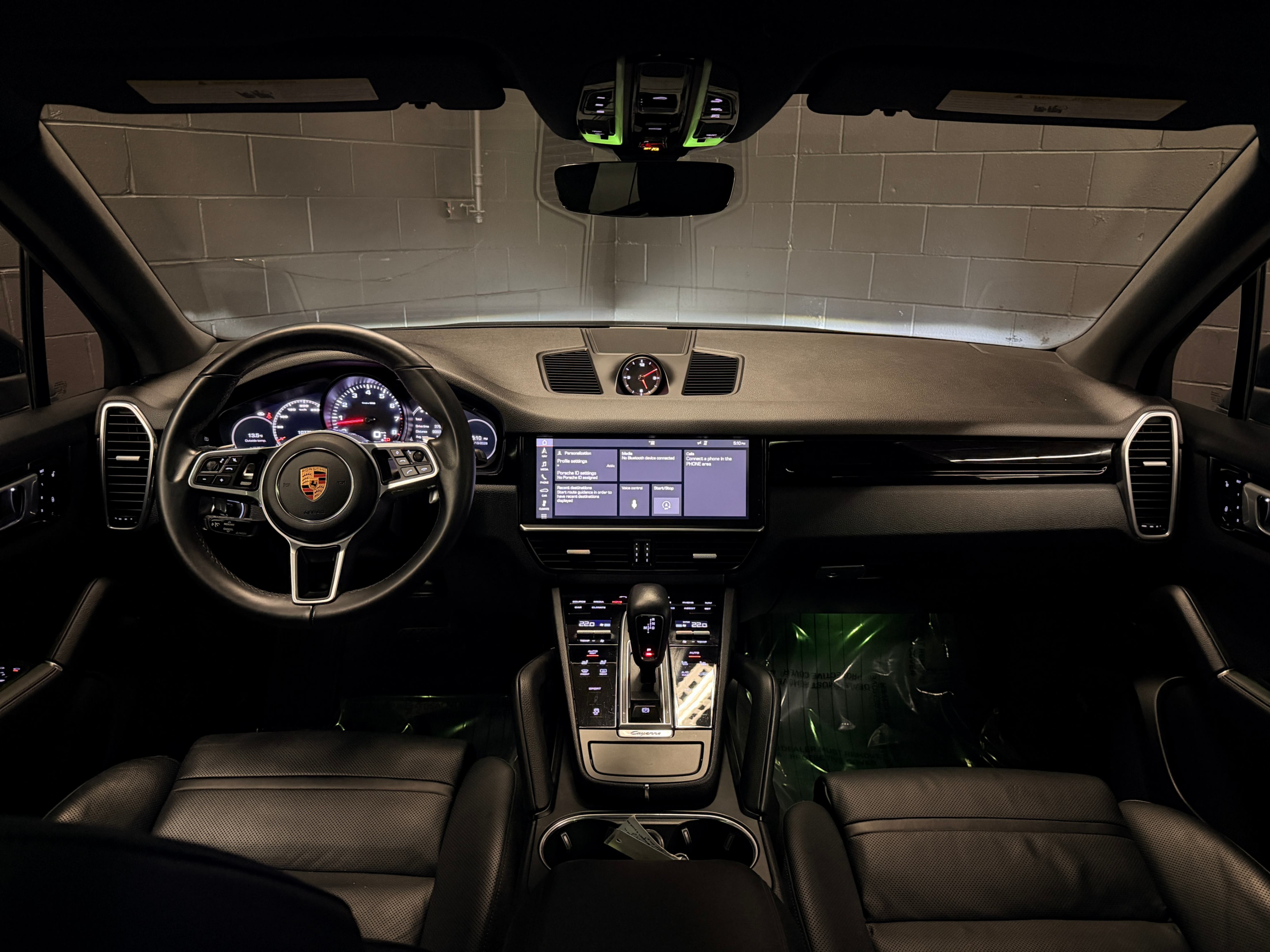 /hcwenterprisecorporation/2019-Porsche-Cayenne-7009942706056911.jpg