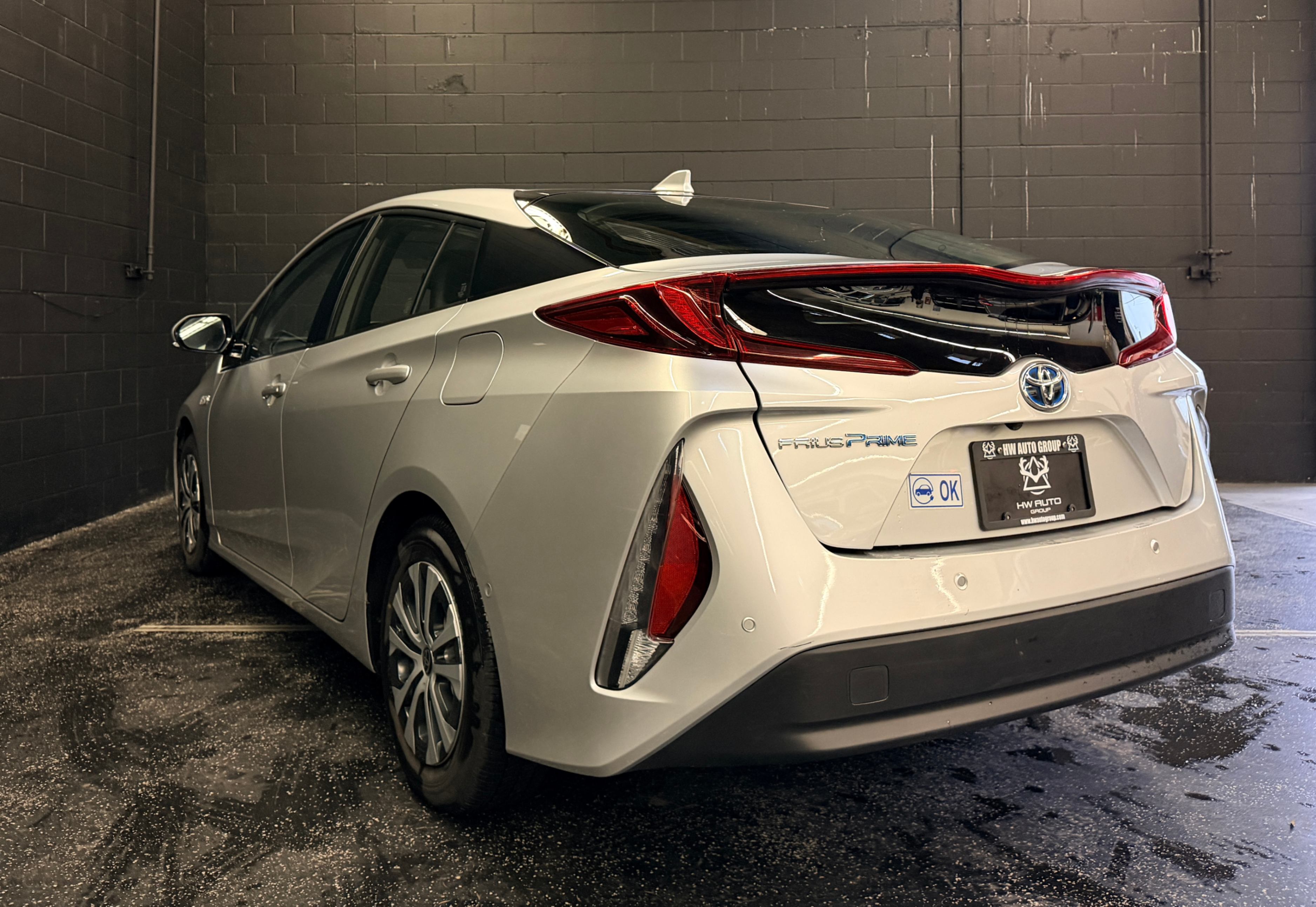 /hcwenterprisecorporation/2020-Toyota-PriusPrime-764841774379176.jpg