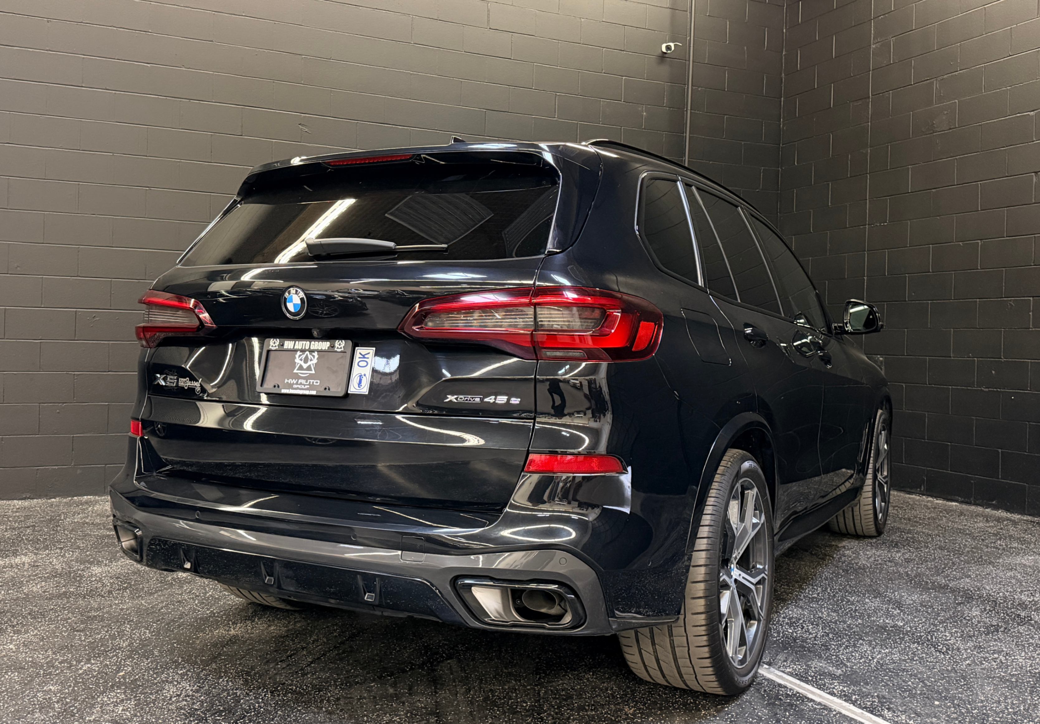 /hcwenterprisecorporation/2021-BMW-X5-2112040439114884.jpg