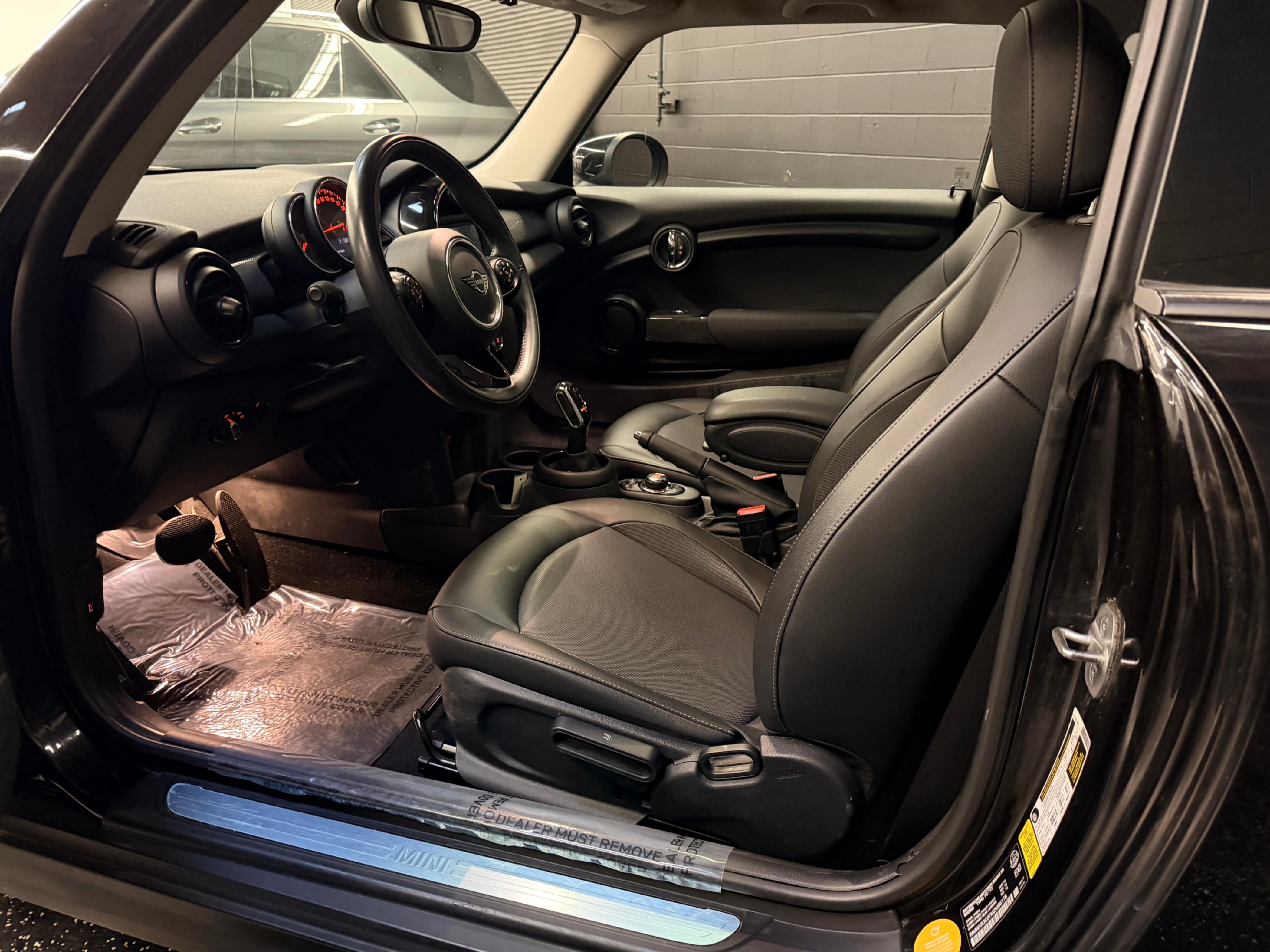 /hcwenterprisecorporation/2021-MINI-3Door-6123583221278273.jpg