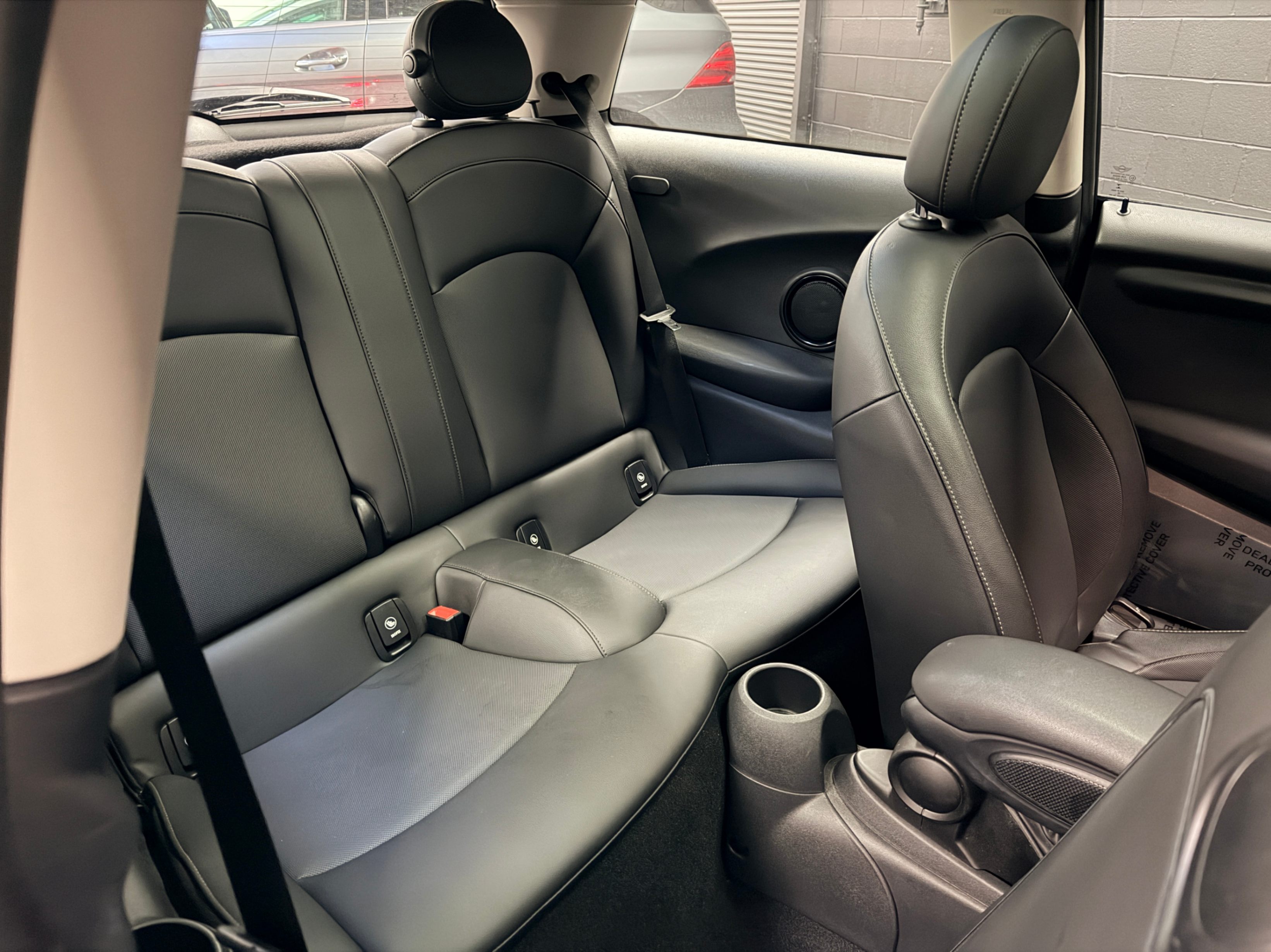 /hcwenterprisecorporation/2021-MINI-3Door-9376857044550122.jpg