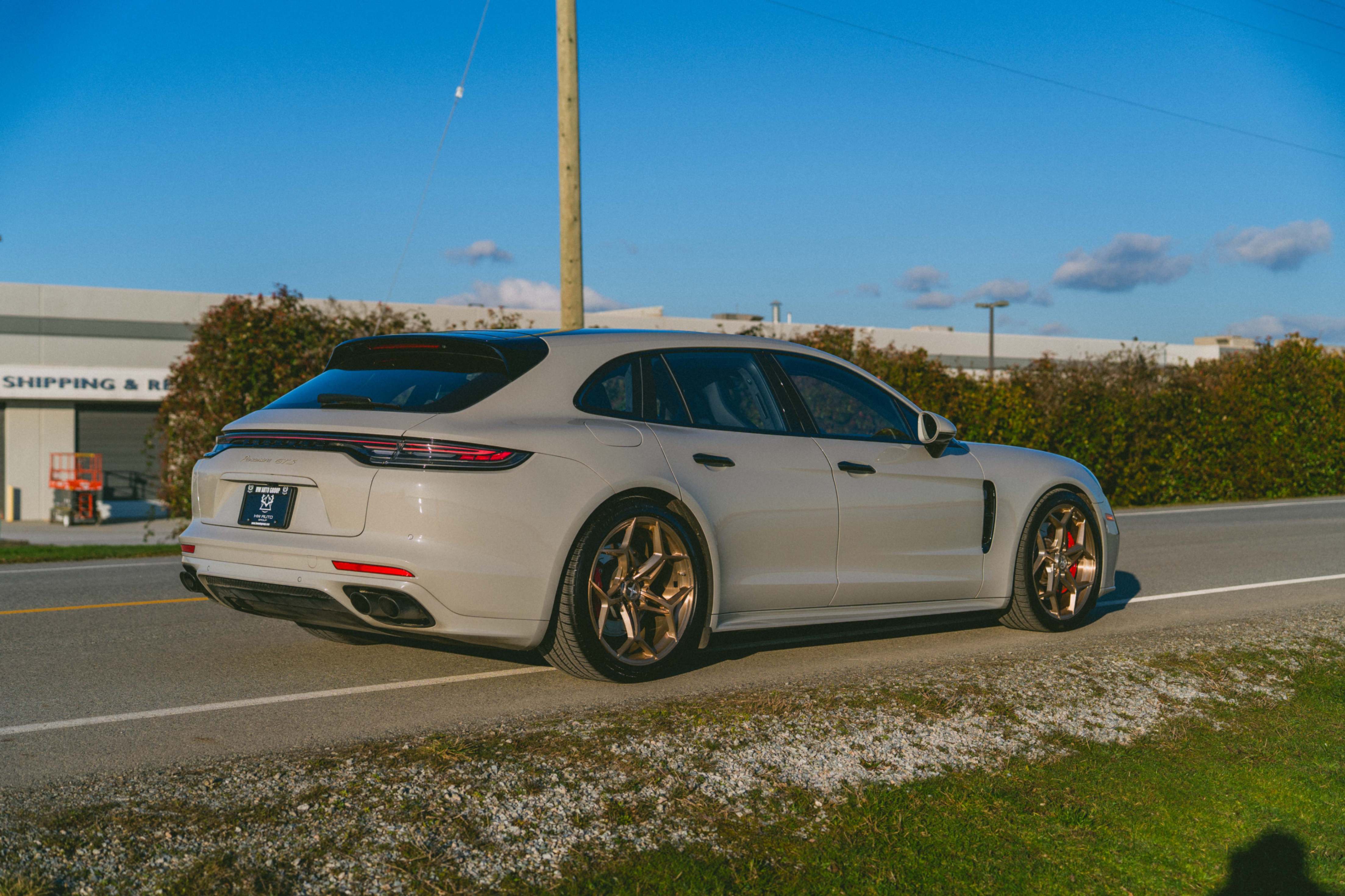 /hcwenterprisecorporation/2021-Porsche-Panamera-9353082132587411.jpg