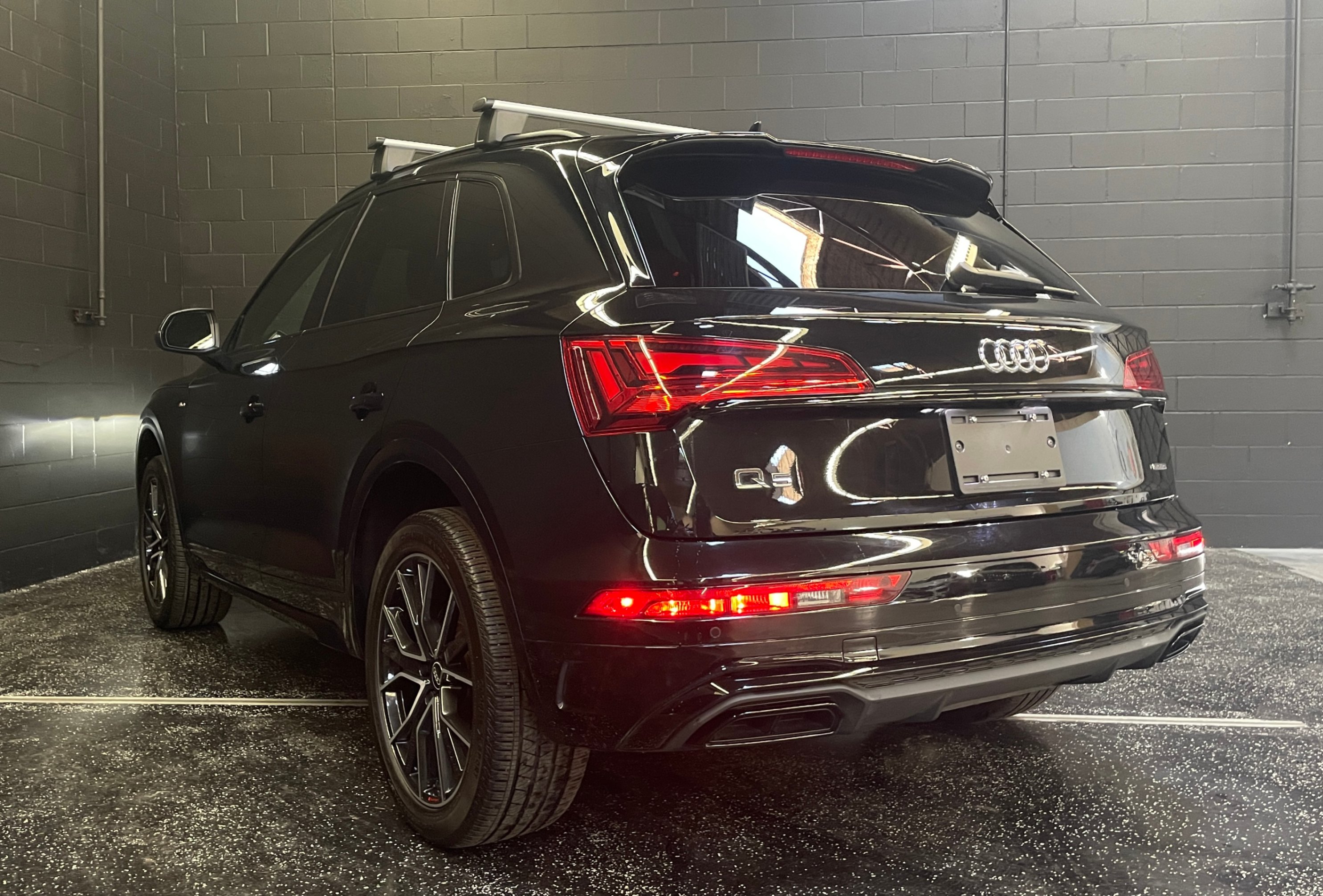 /hcwenterprisecorporation/2022-Audi-Q5-057953179738119864.jpg