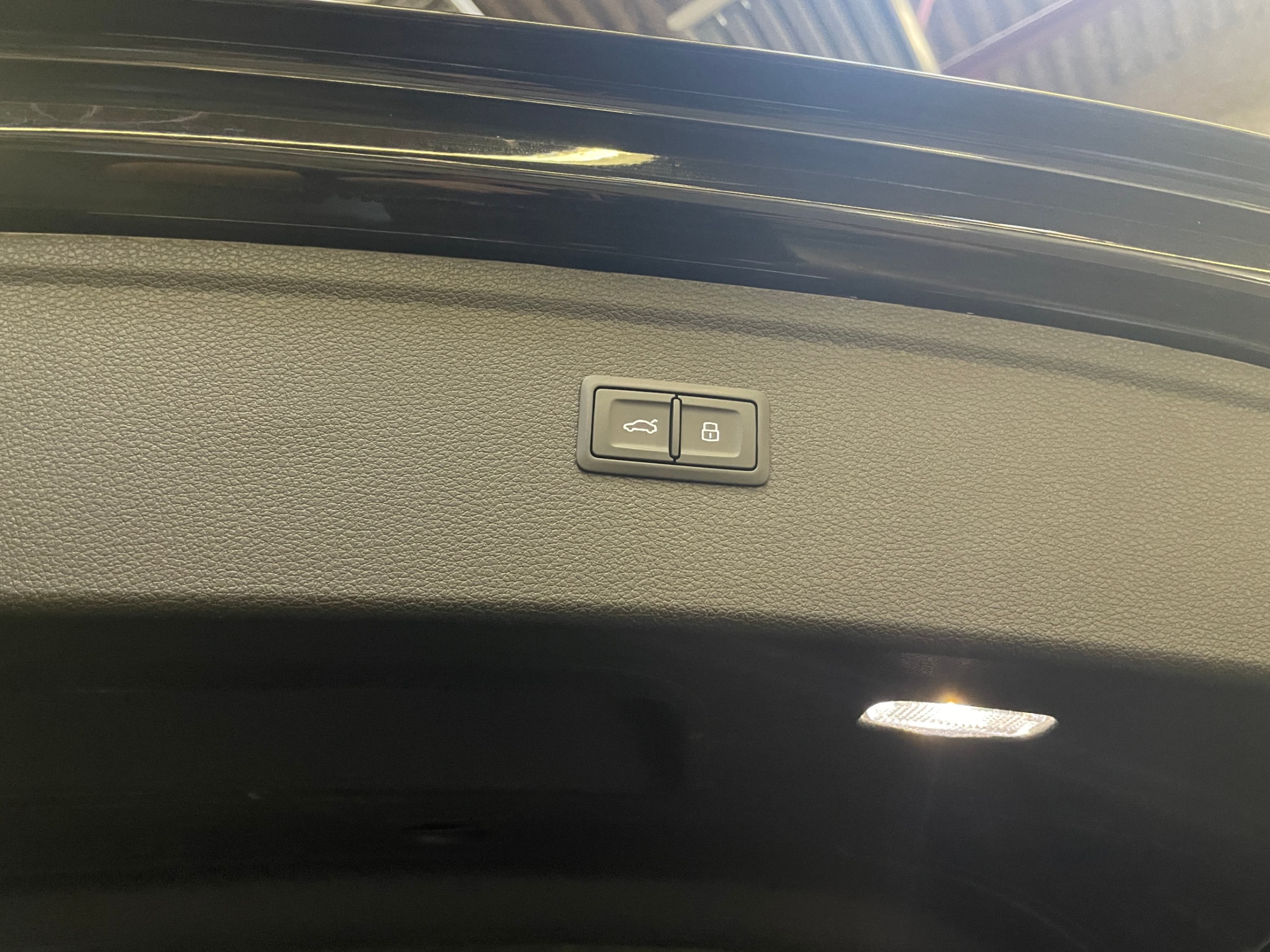 /hcwenterprisecorporation/2022-Audi-Q5-7144208437144441.jpg