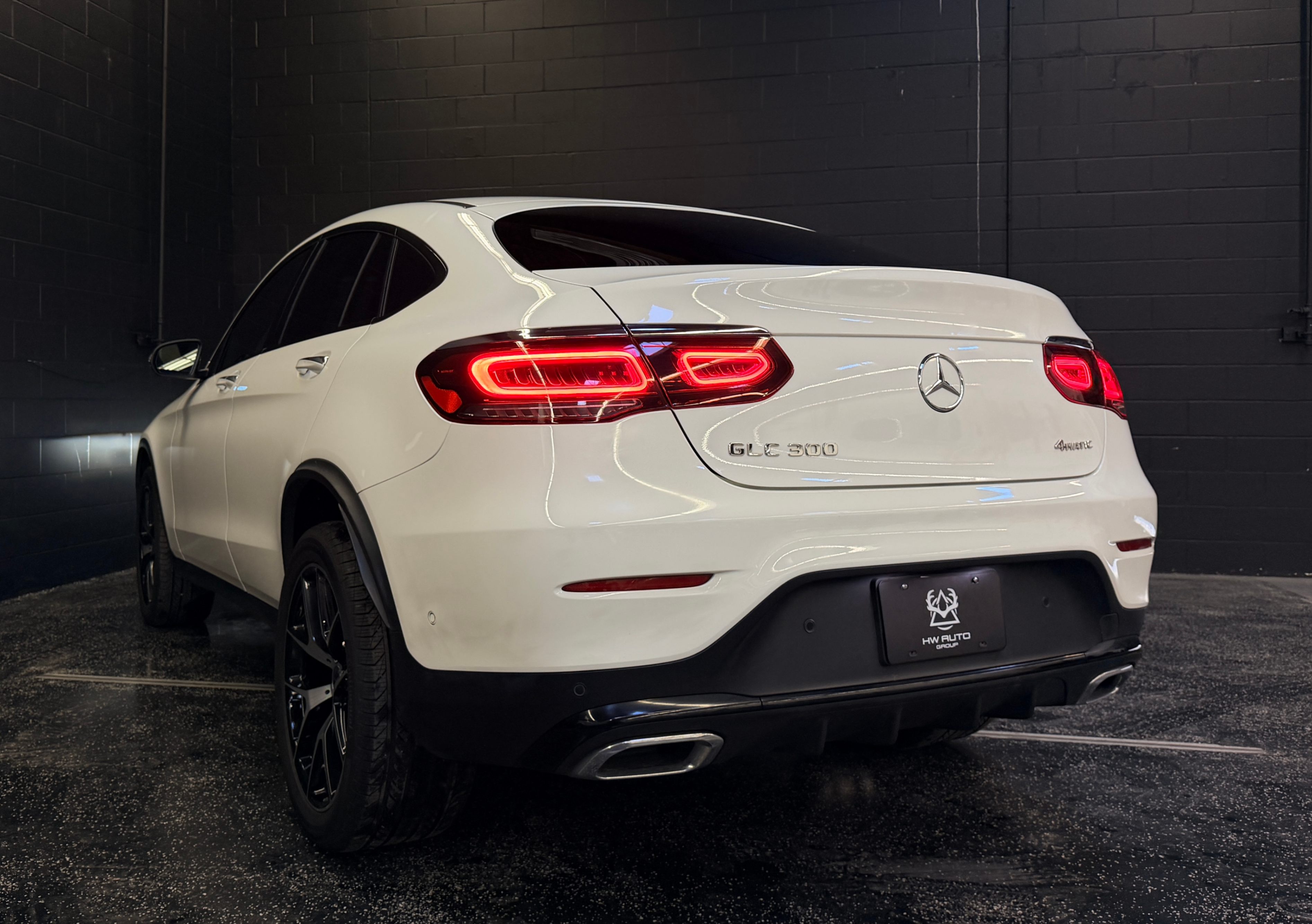 /hcwenterprisecorporation/2022-Mercedes-Benz-GLC-class-3338839614754461.jpg