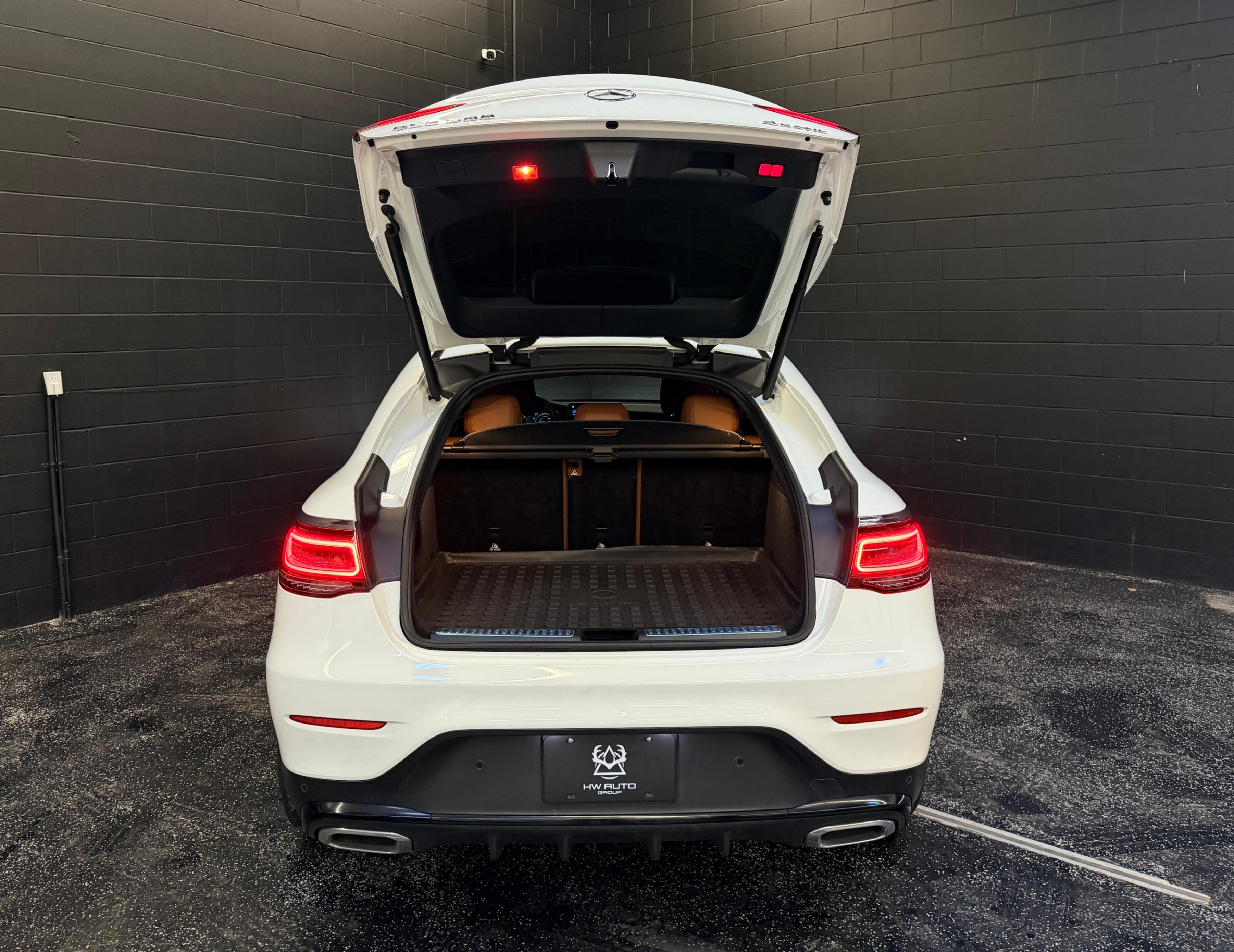 /hcwenterprisecorporation/2022-Mercedes-Benz-GLC-class-3673479480059374.jpg