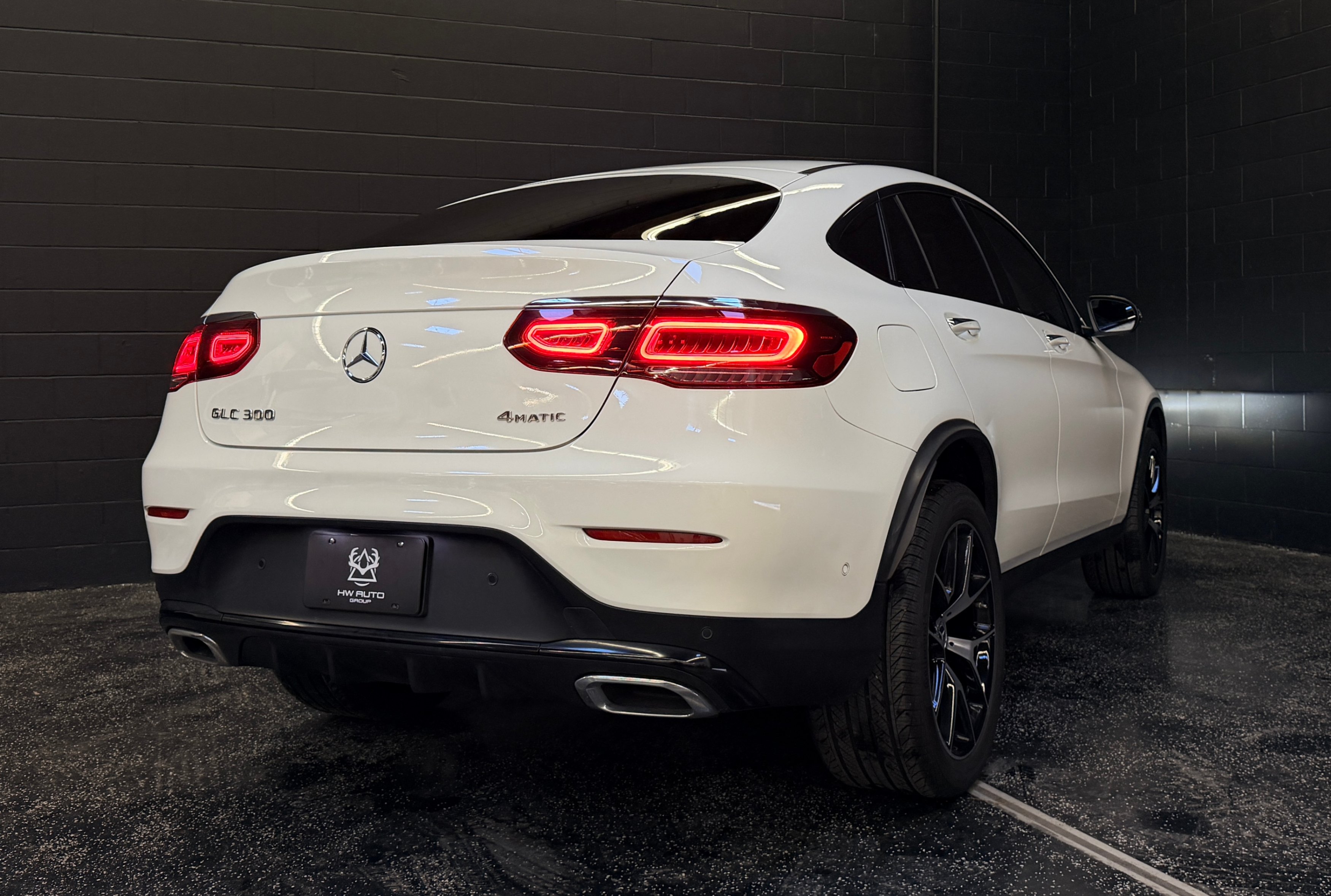 /hcwenterprisecorporation/2022-Mercedes-Benz-GLC-class-6531759849707994.jpg