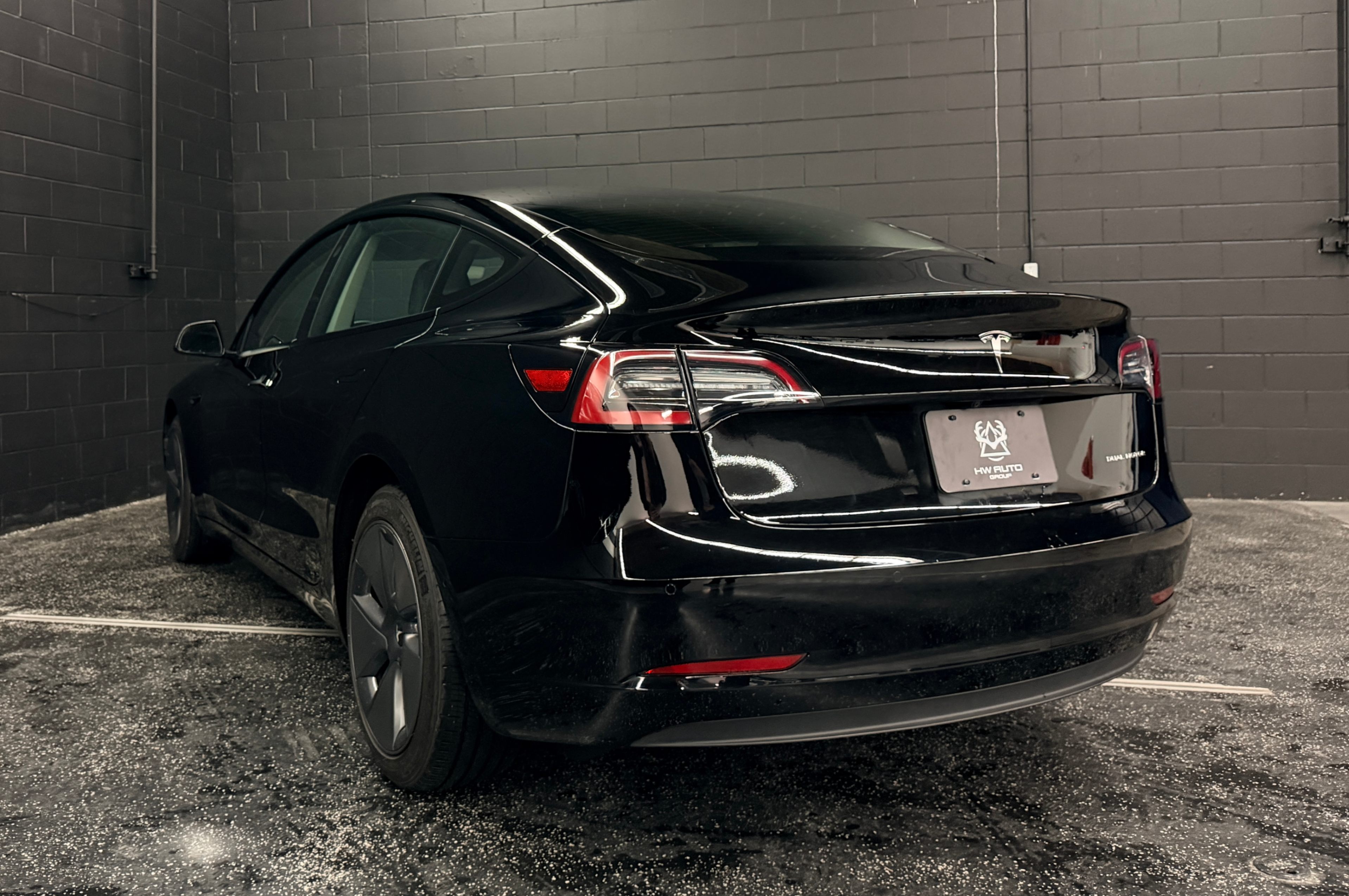 /hcwenterprisecorporation/2022-Tesla-Model3-3015417951393293.jpg