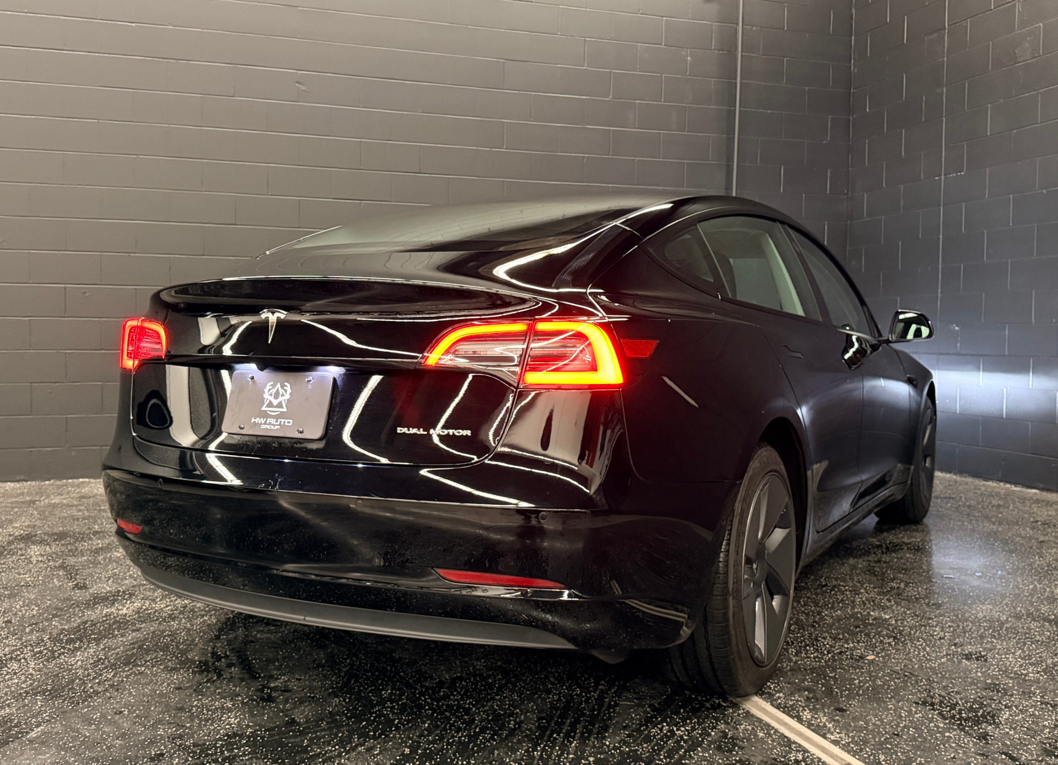 /hcwenterprisecorporation/2022-Tesla-Model3-9856150522268294.jpg