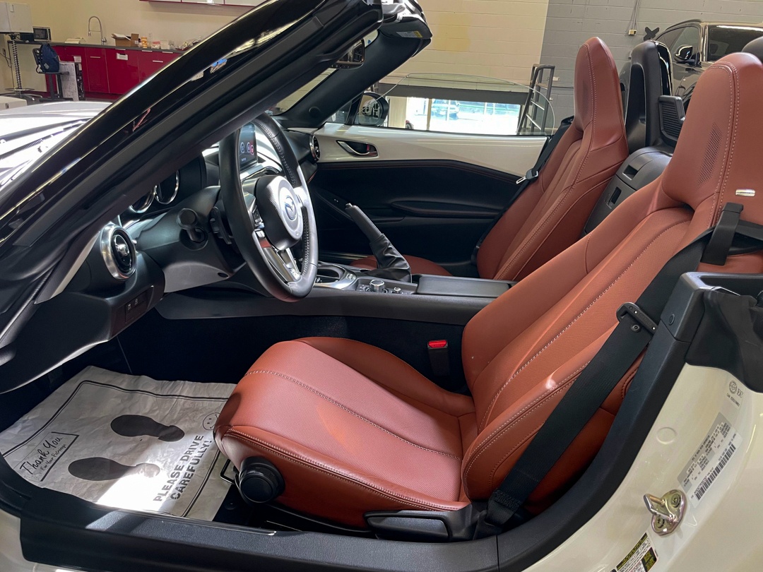 /hcwenterprisecorporation/2023-Mazda-MX-5-43197366764023815.jpg