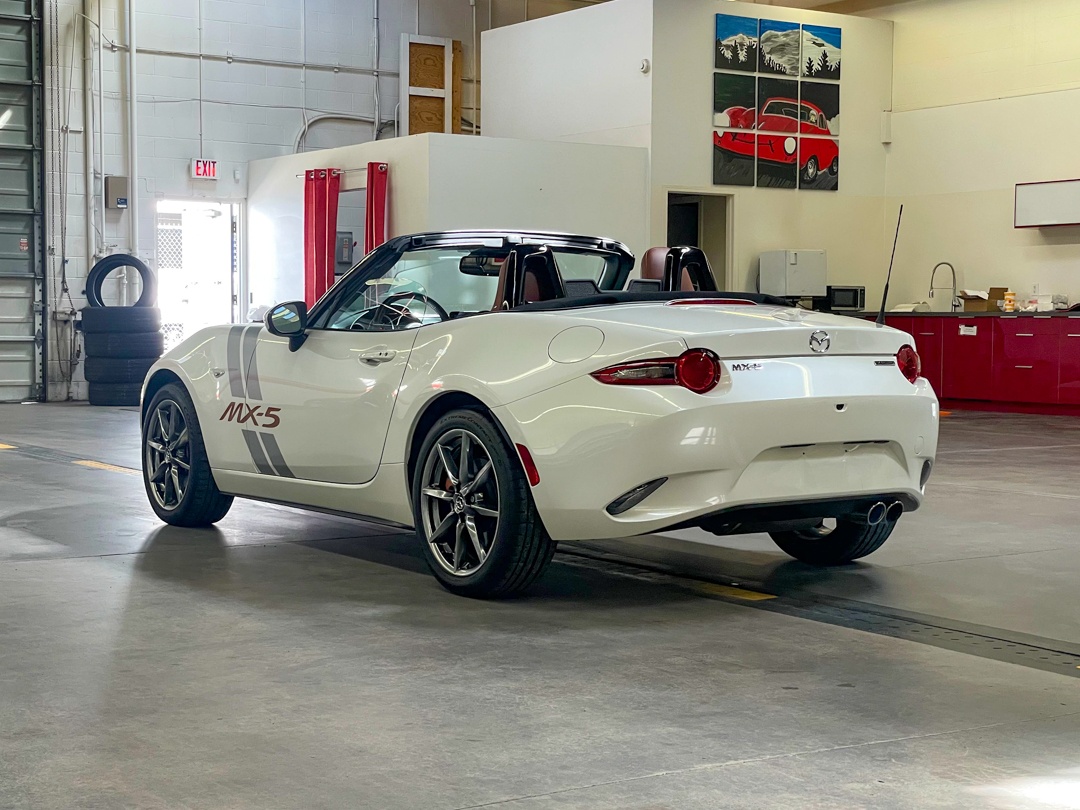 /hcwenterprisecorporation/2023-Mazda-MX-5-8465187685038149.jpg
