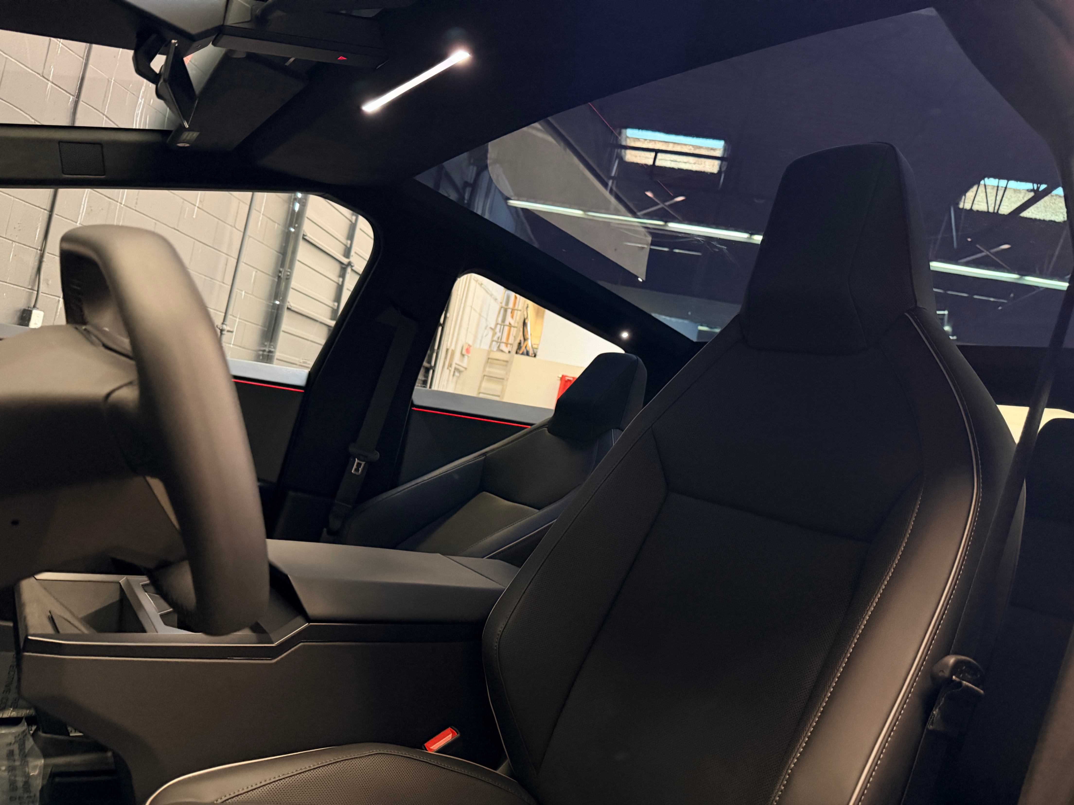 /hcwenterprisecorporation/2024-Tesla-Cybertruck-13354585025403432.jpg