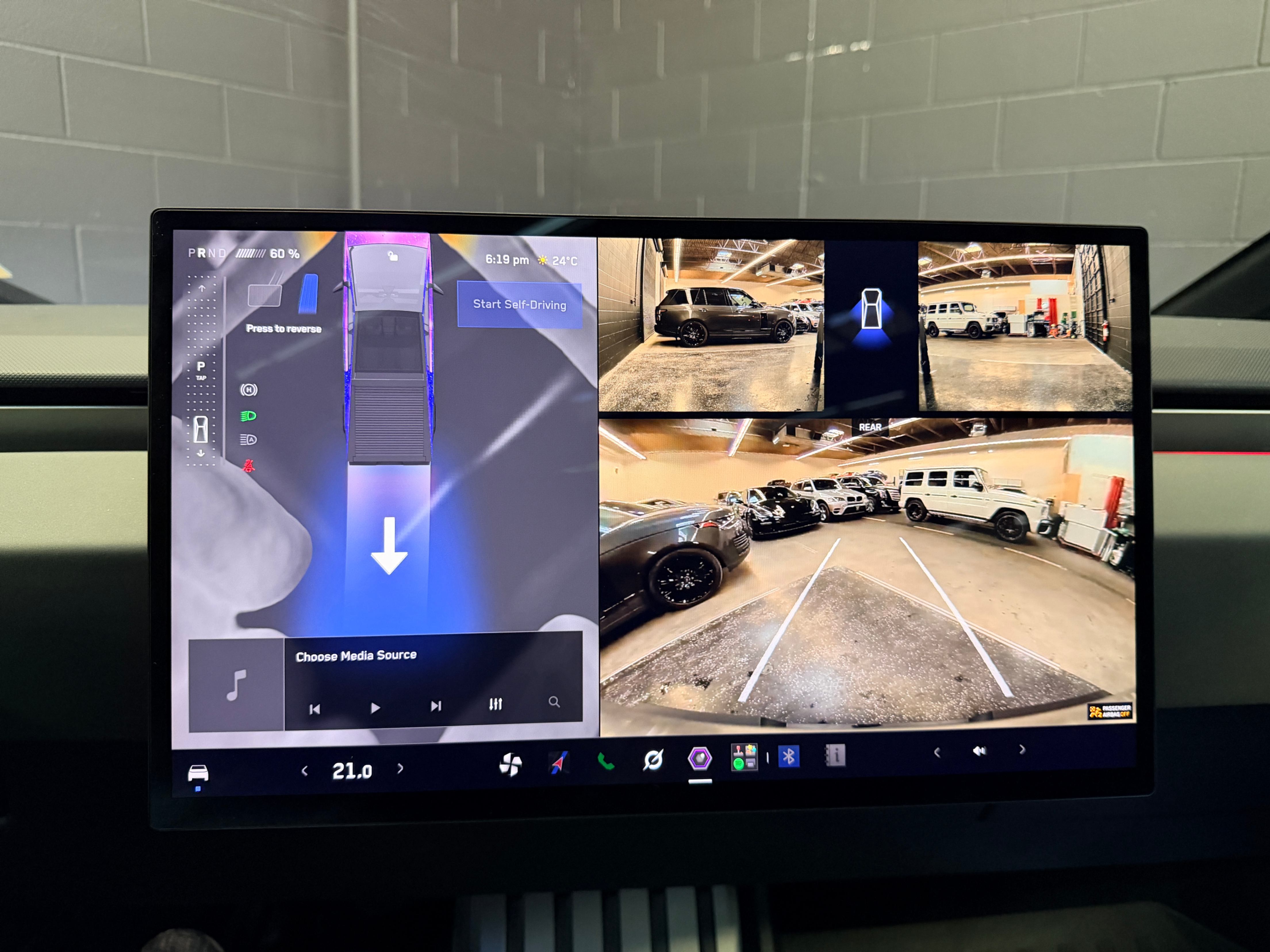 /hcwenterprisecorporation/2024-Tesla-Cybertruck-18002832041108263.jpg