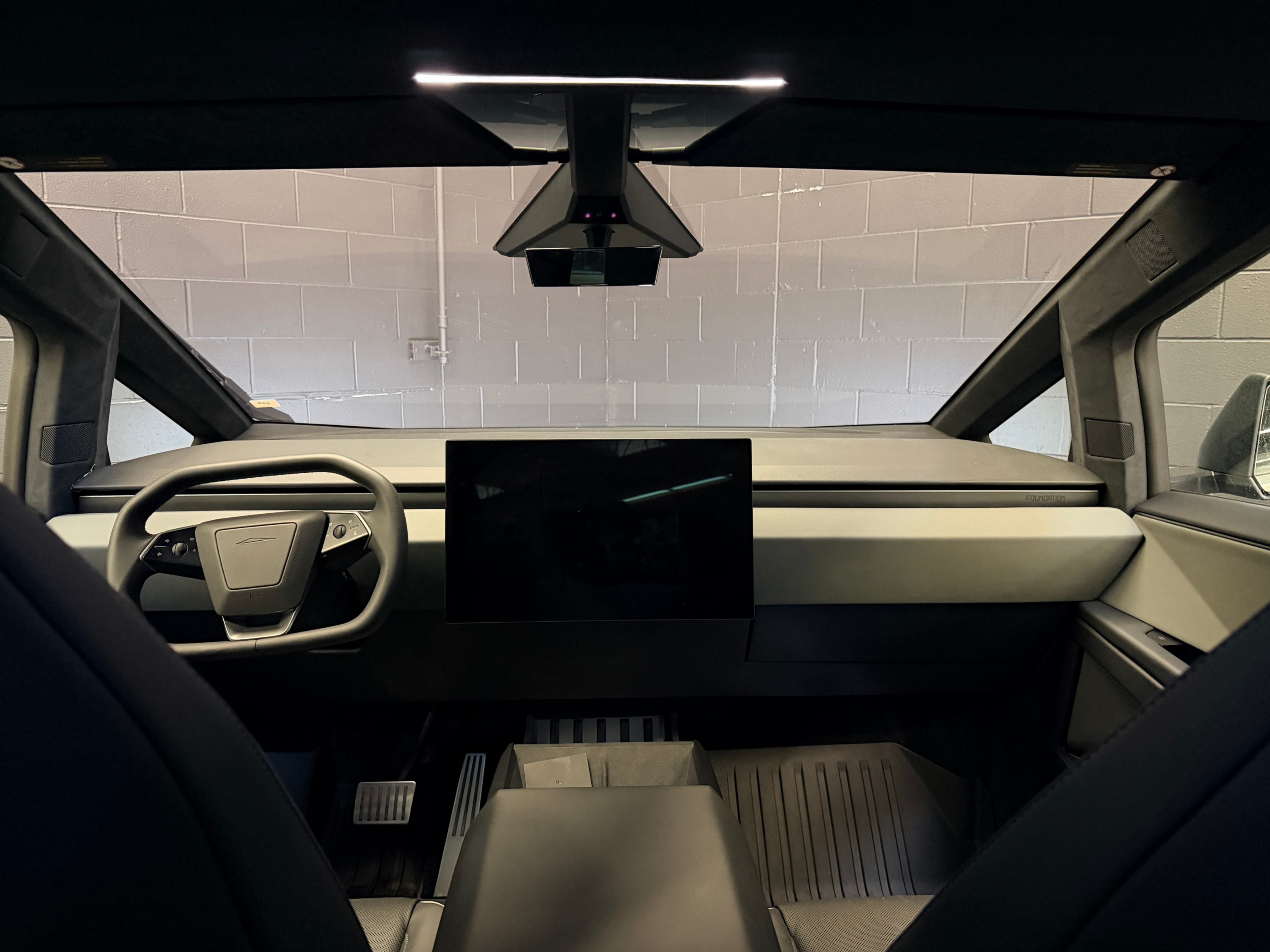 /hcwenterprisecorporation/2024-Tesla-Cybertruck-34620785650929276.jpg
