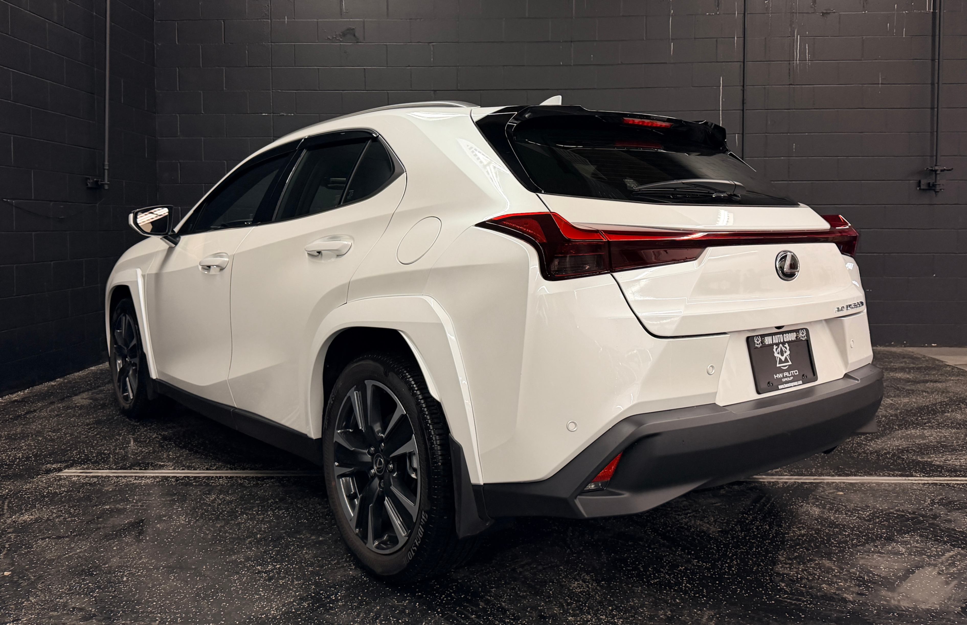 /hcwenterprisecorporation/2025-Lexus-UX-9519593761010534.jpg