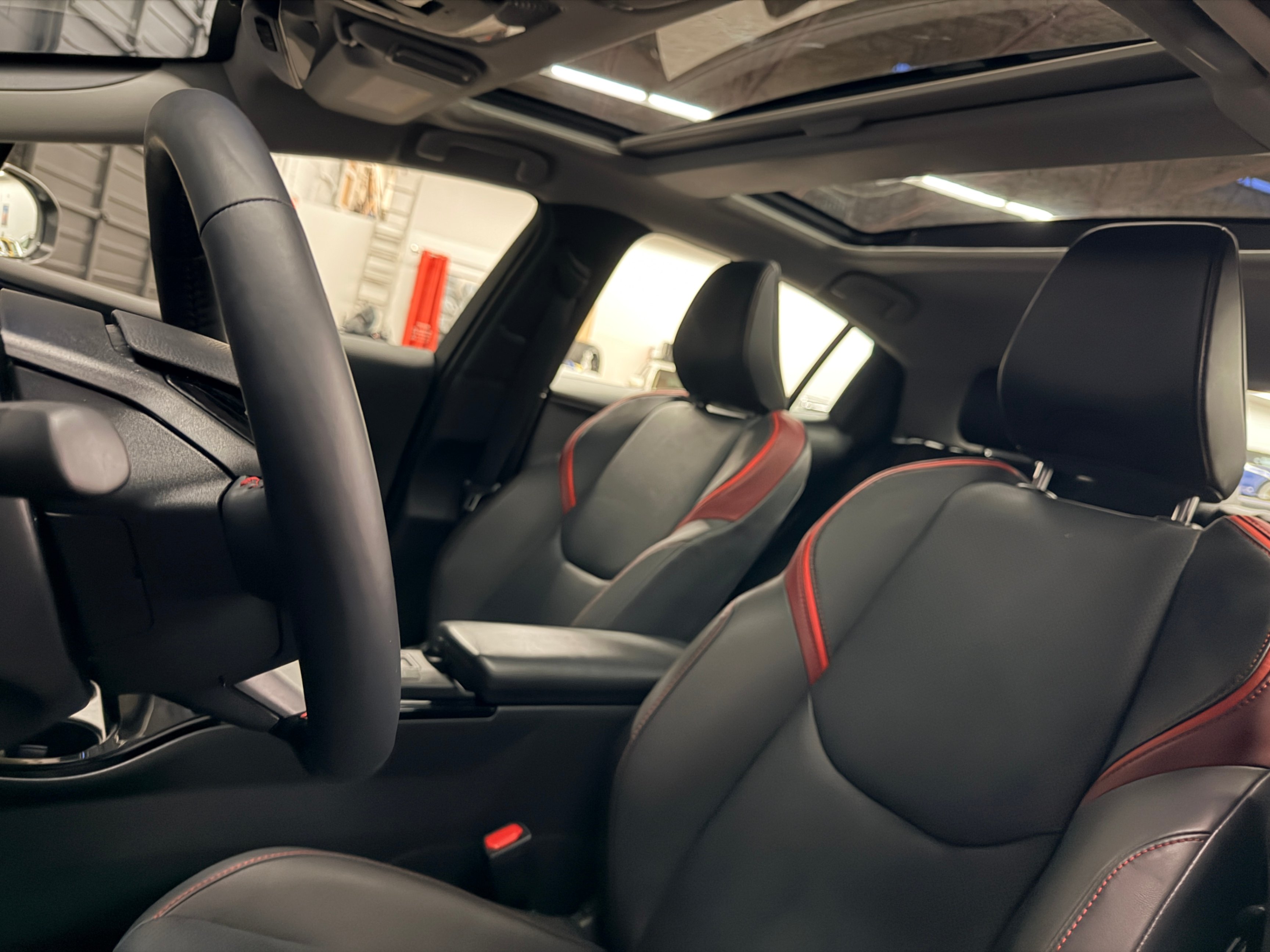 /hcwenterprisecorporation/2025-Toyota-PriusPlug-In-5062738906587159.jpg