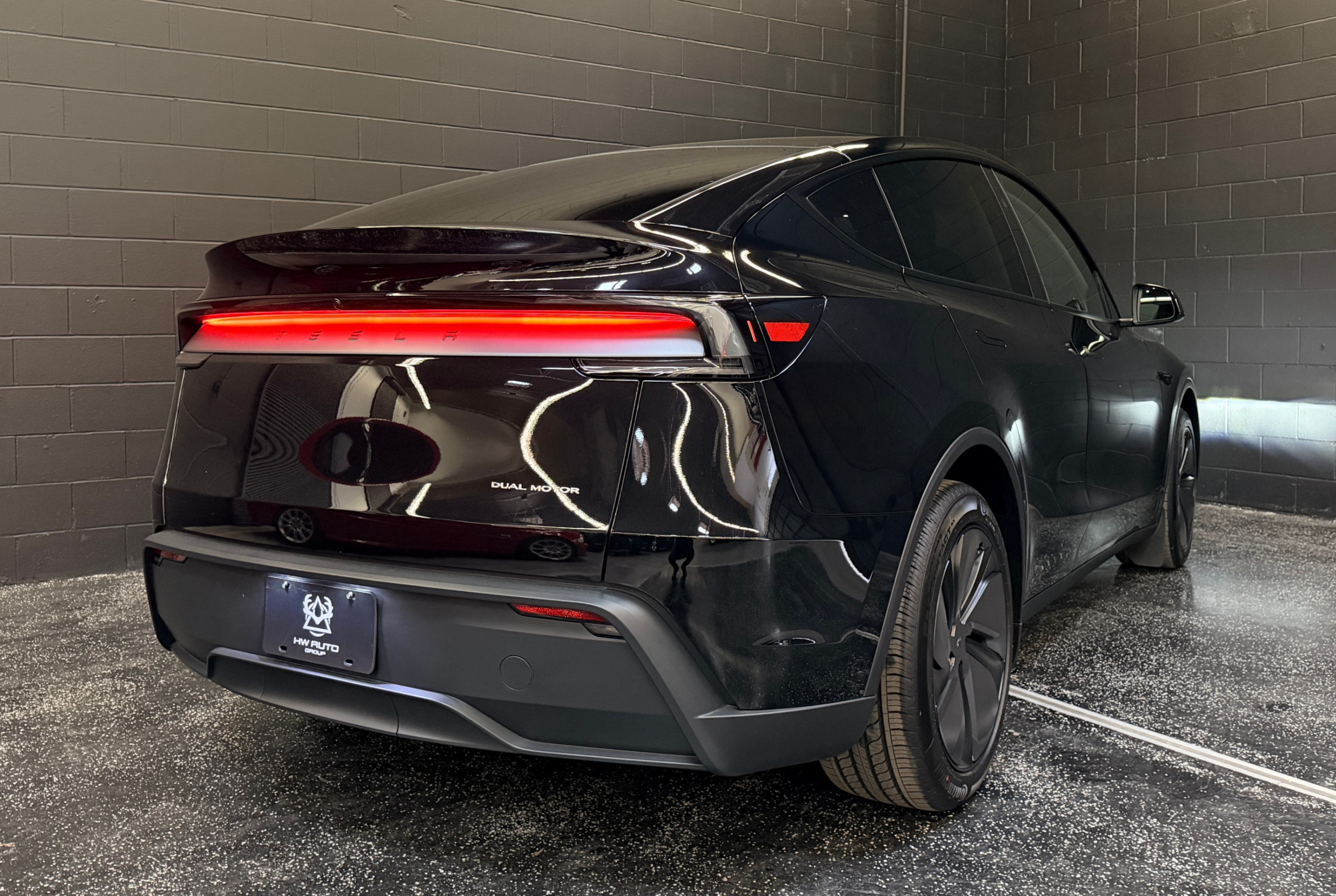 /hcwenterprisecorporation/2026-Tesla-ModelY-0972758674863432.jpg