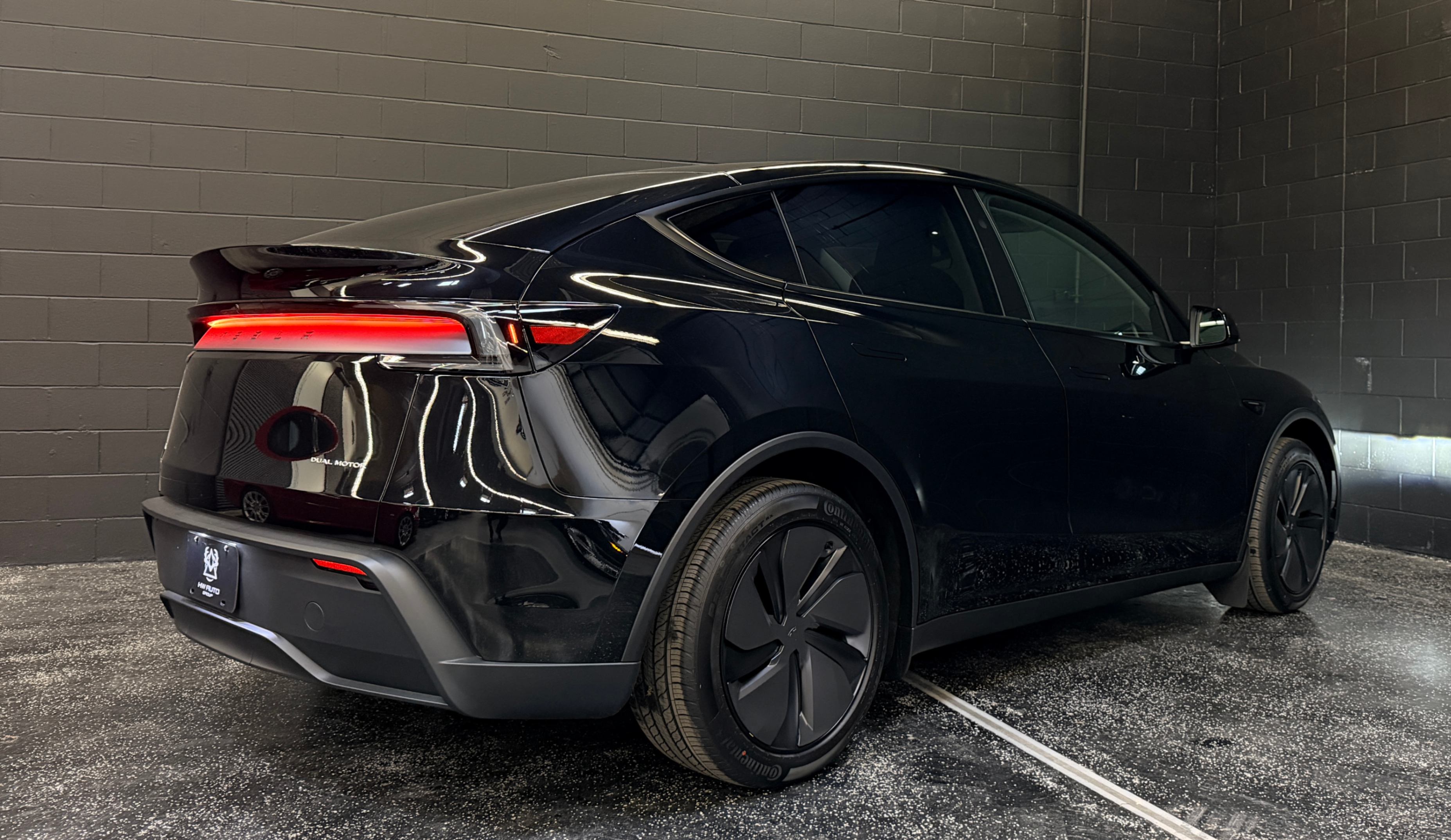 /hcwenterprisecorporation/2026-Tesla-ModelY-5302735271641981.jpg