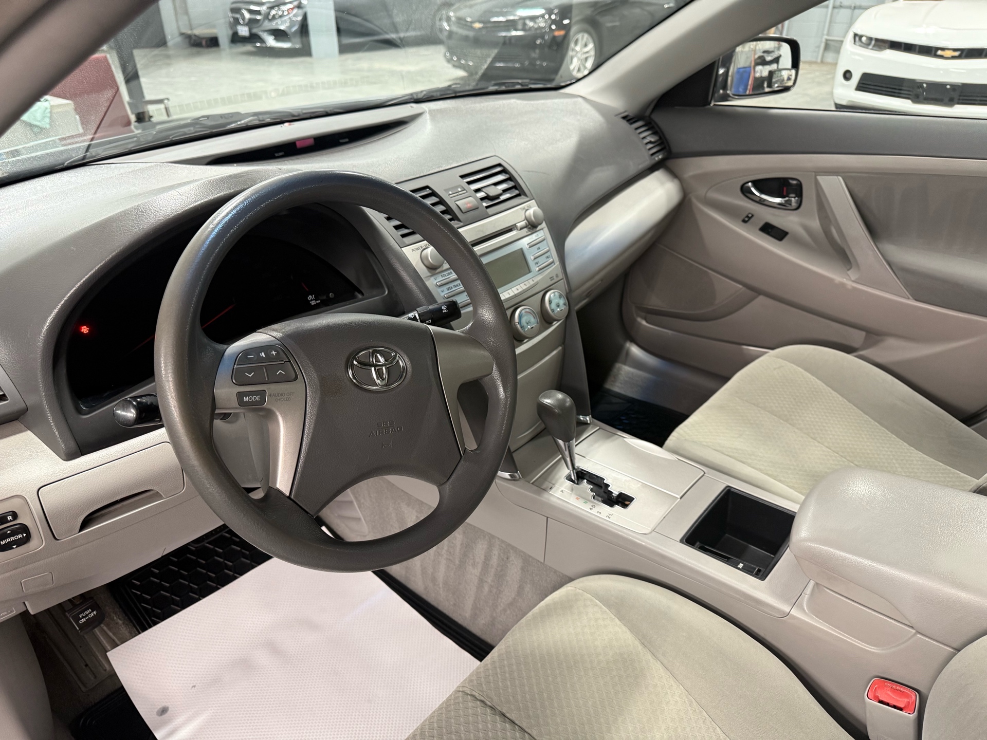 /houseofcars/2009-Toyota-Camry-35848158729161916.jpg