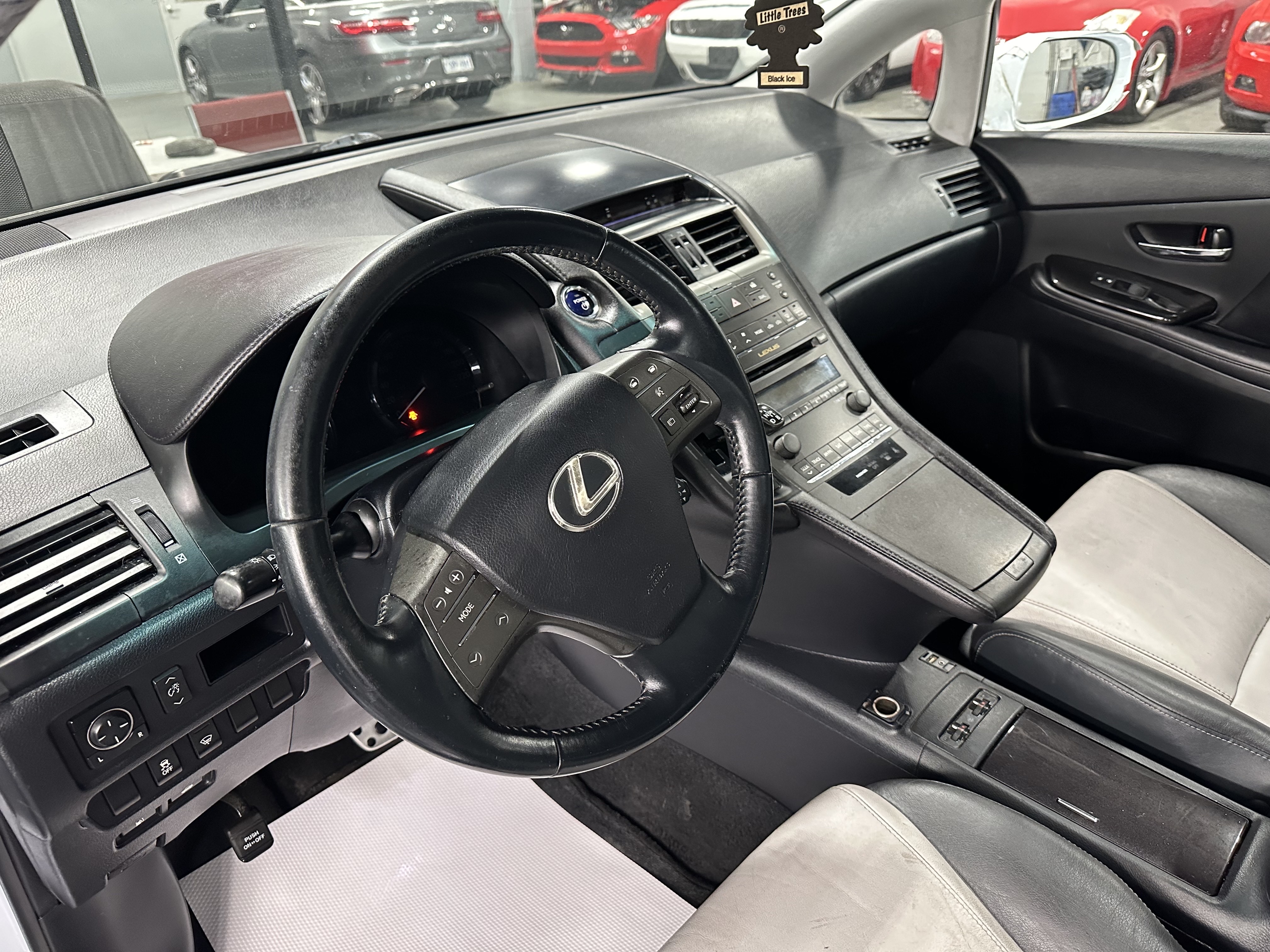 /houseofcars/2010-Lexus-HS250h-08008664335271787.jpg