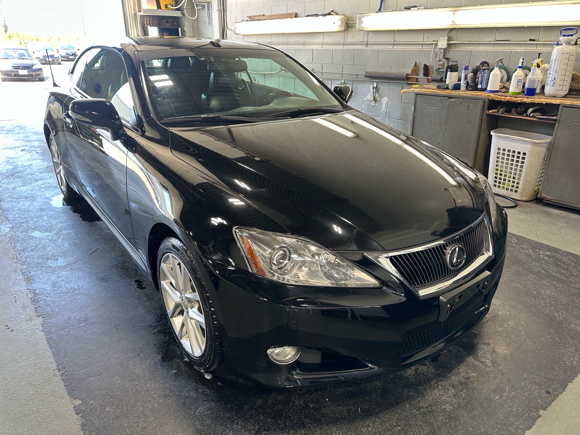 /houseofcars/2010-Lexus-IS250C-7519806140576357.jpg