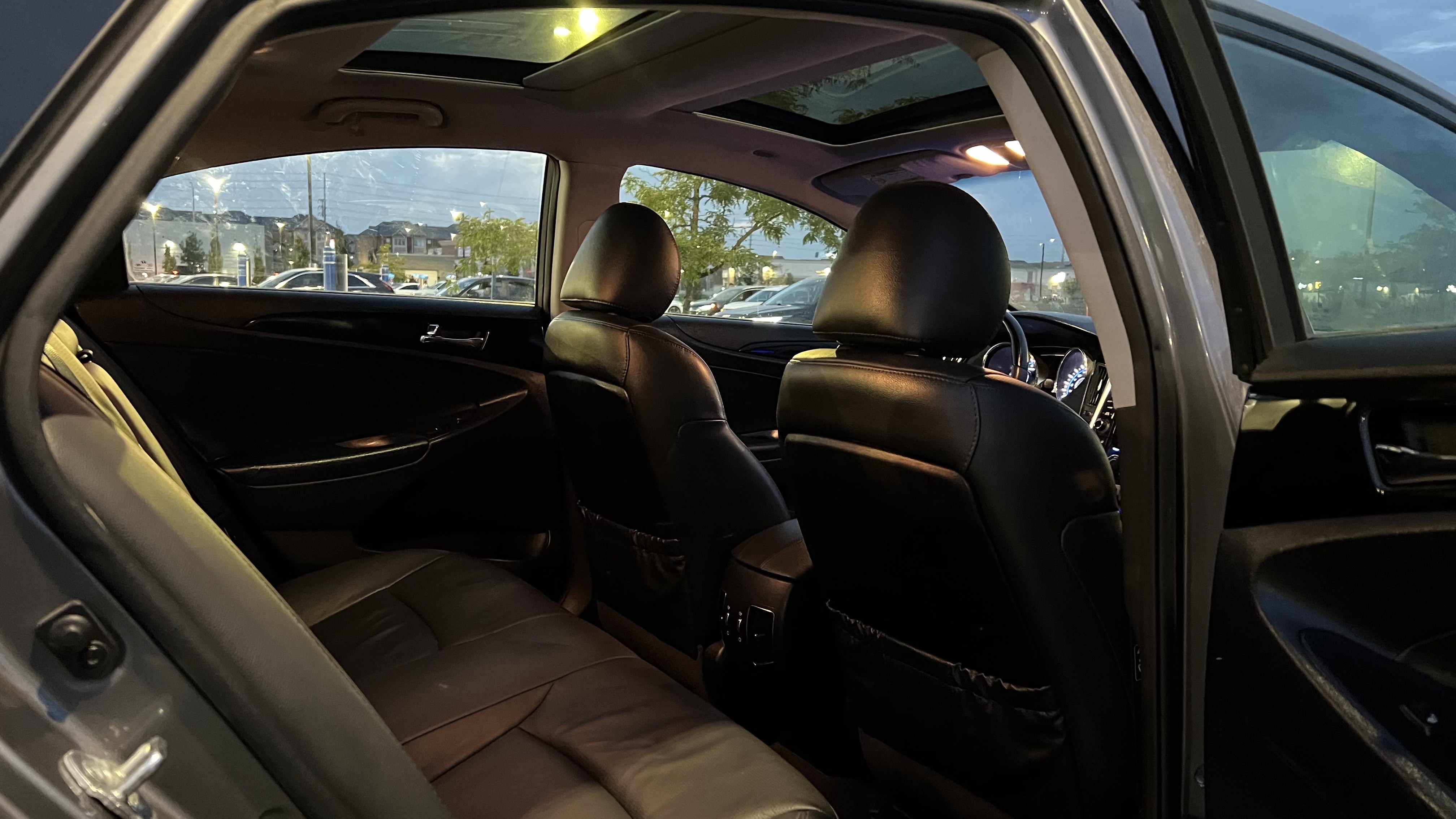 /houseofcars/2012-Hyundai-Sonata-20548687418702238.jpg