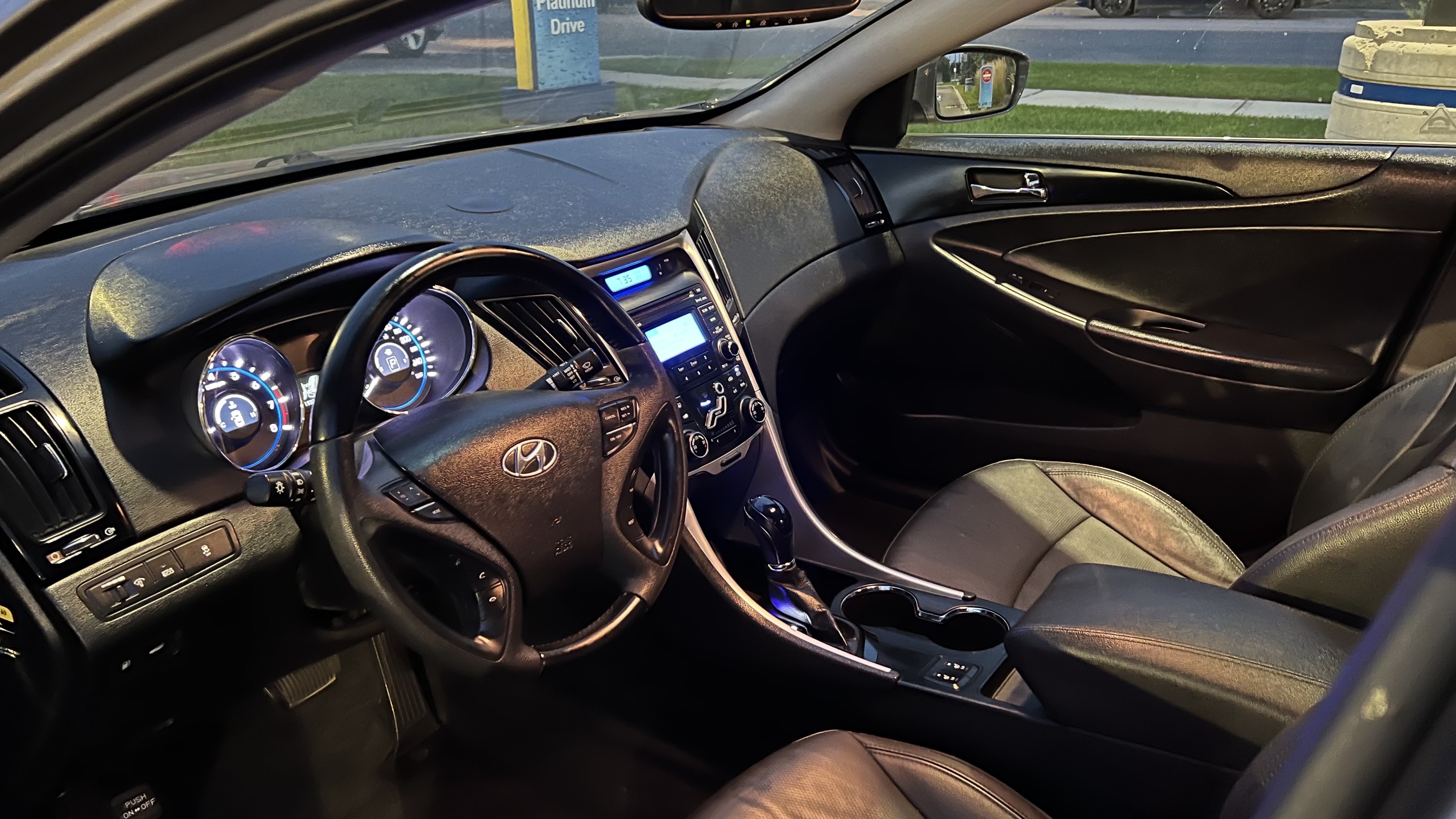 /houseofcars/2012-Hyundai-Sonata-38790868730744776.jpg