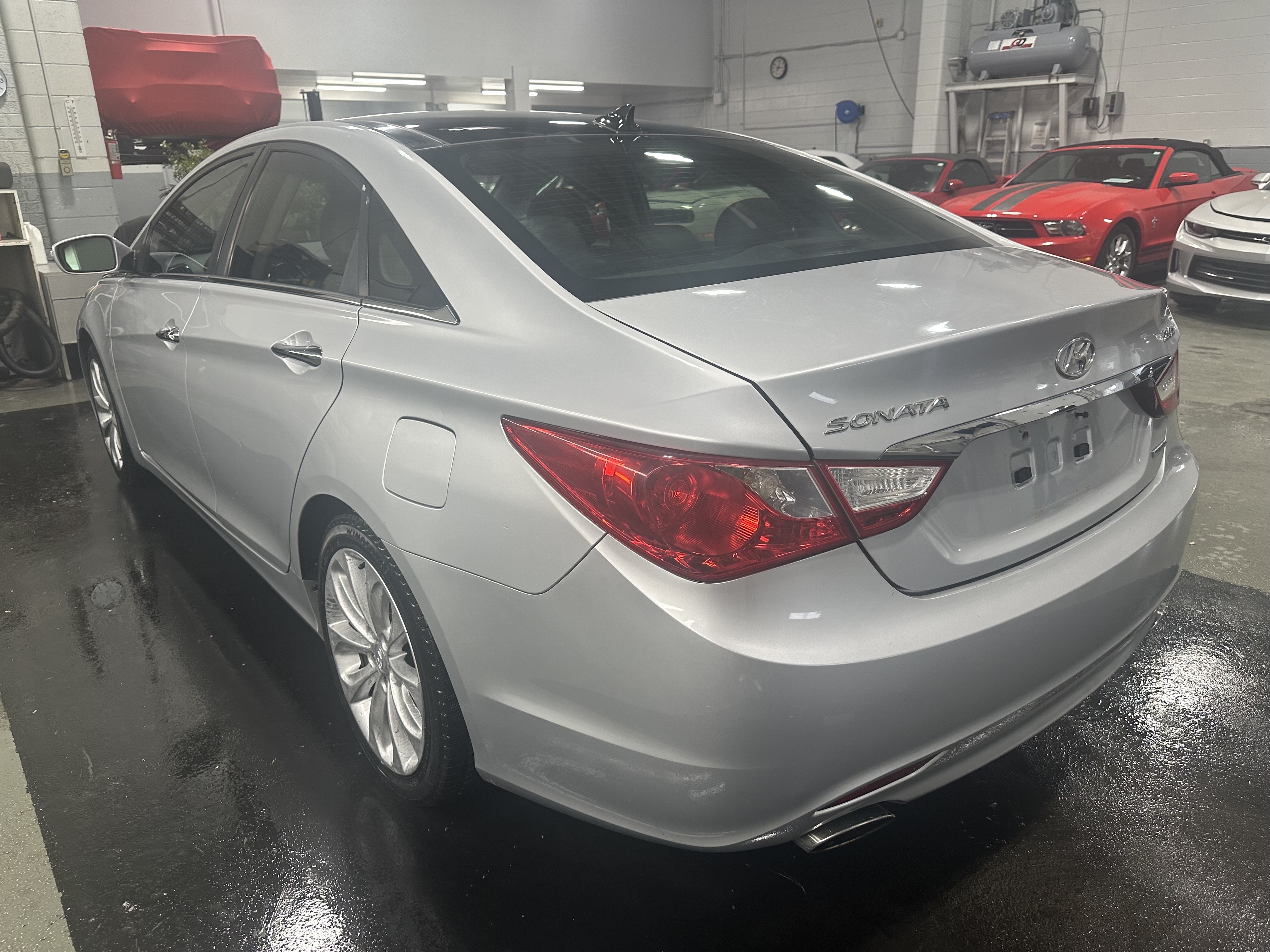 /houseofcars/2012-Hyundai-Sonata-6520462026967353.jpg