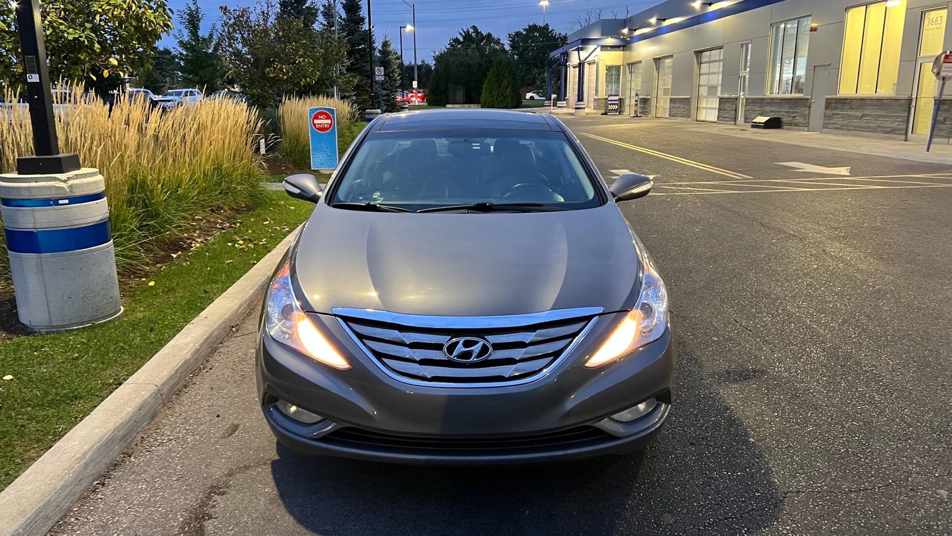 /houseofcars/2012-Hyundai-Sonata-9713903915456401.jpg