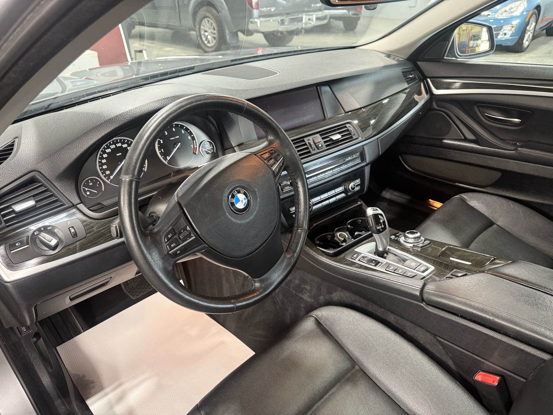 /houseofcars/2013-BMW-5Series-012807204762146585.jpg