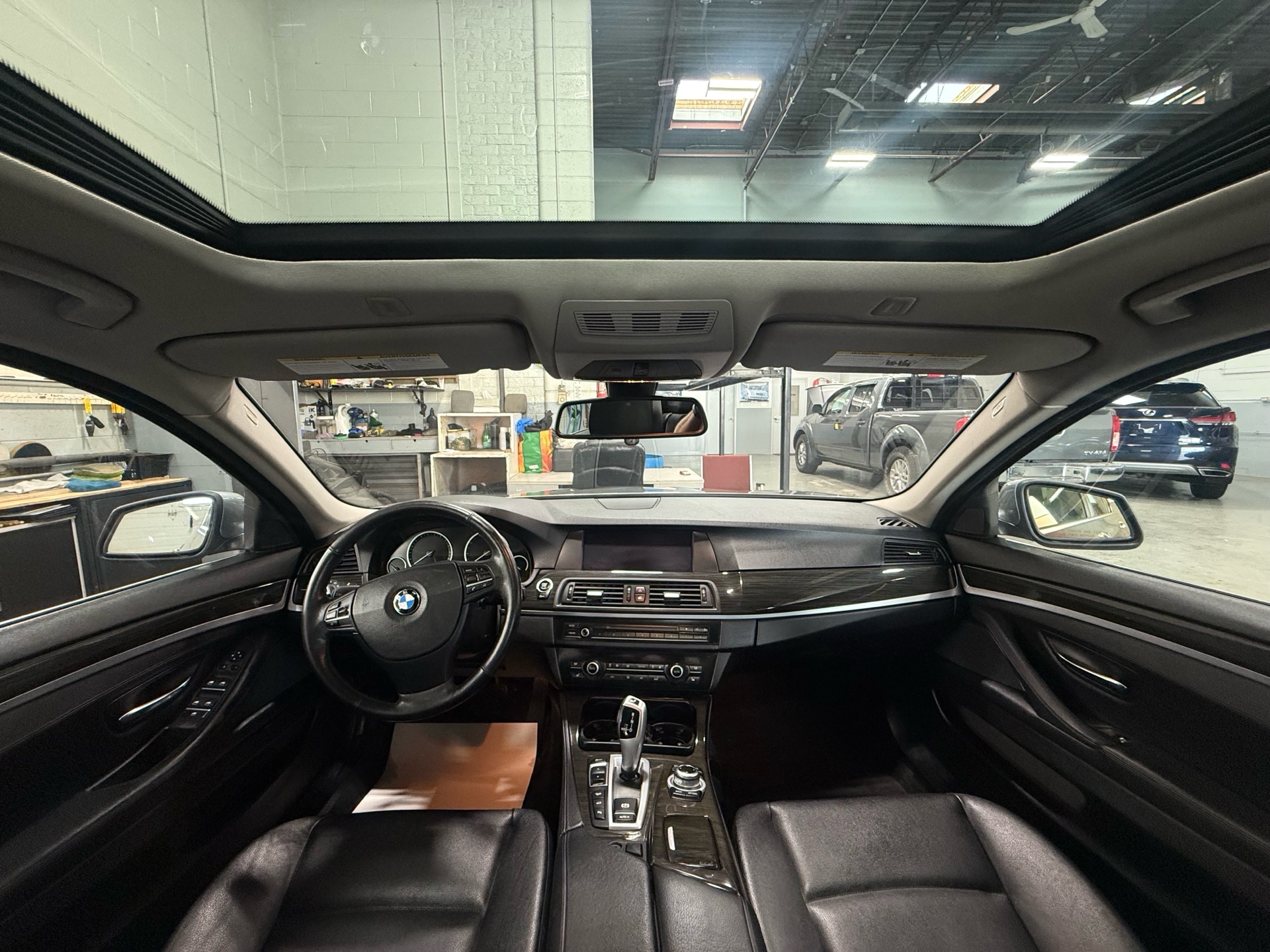/houseofcars/2013-BMW-5Series-5888853183663363.jpg