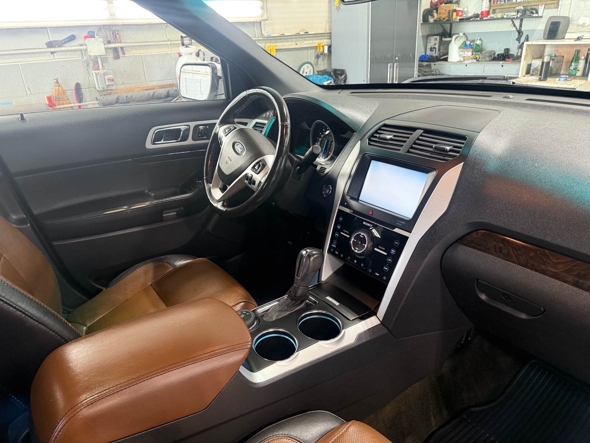 /houseofcars/2013-Ford-Explorer-525686712253677.jpg