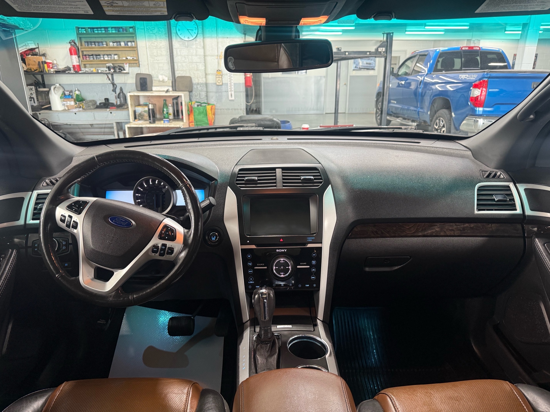 /houseofcars/2013-Ford-Explorer-7882096496210536.jpg