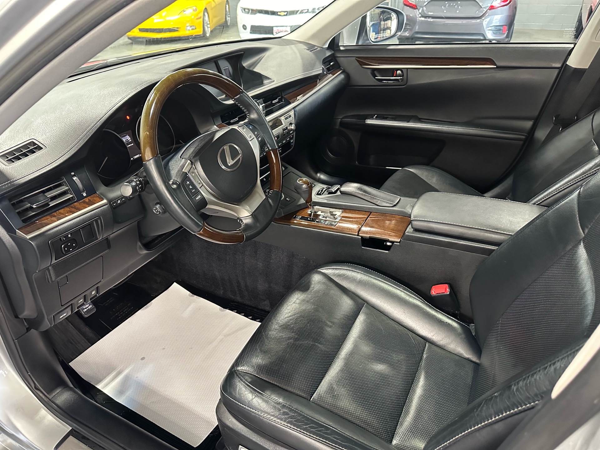 /houseofcars/2013-Lexus-ES350-6158329361020183.jpg