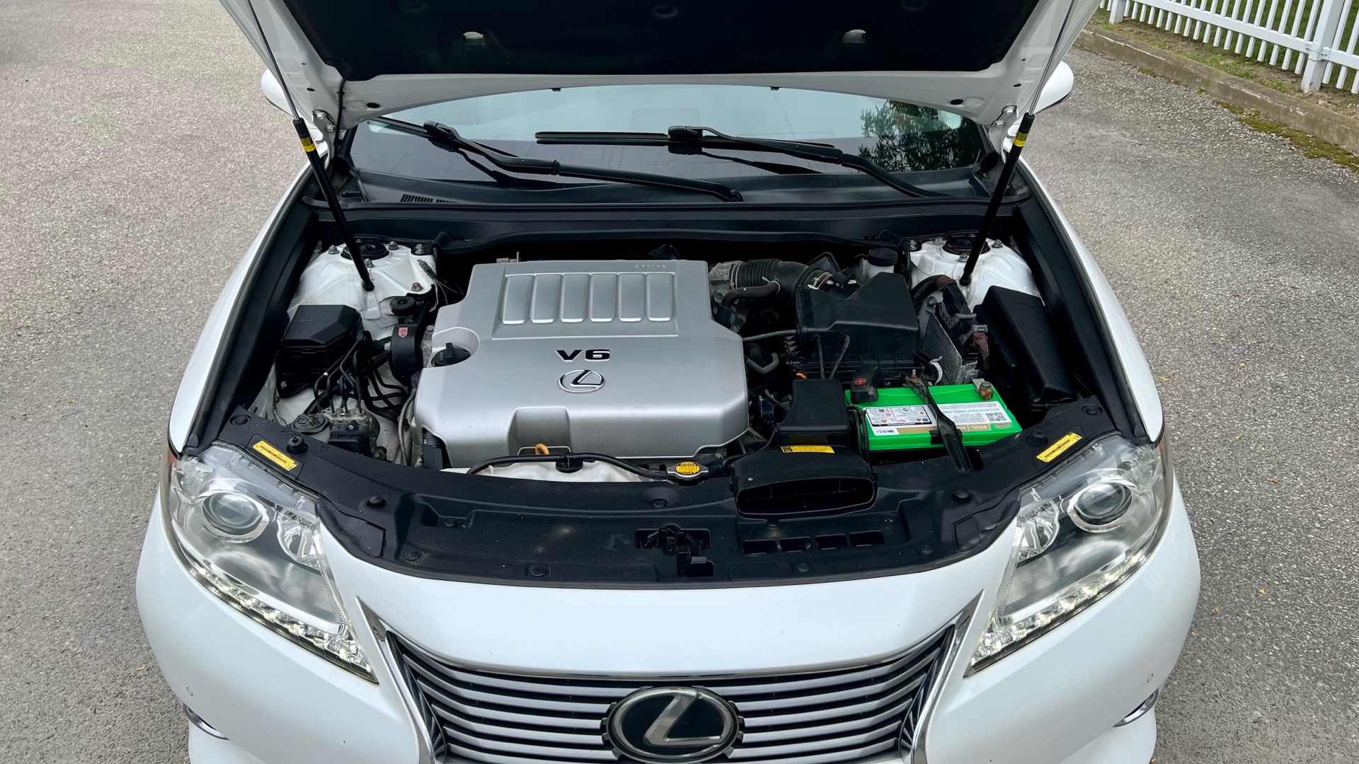 /houseofcars/2013-Lexus-ES350-7867601836161953.jpg