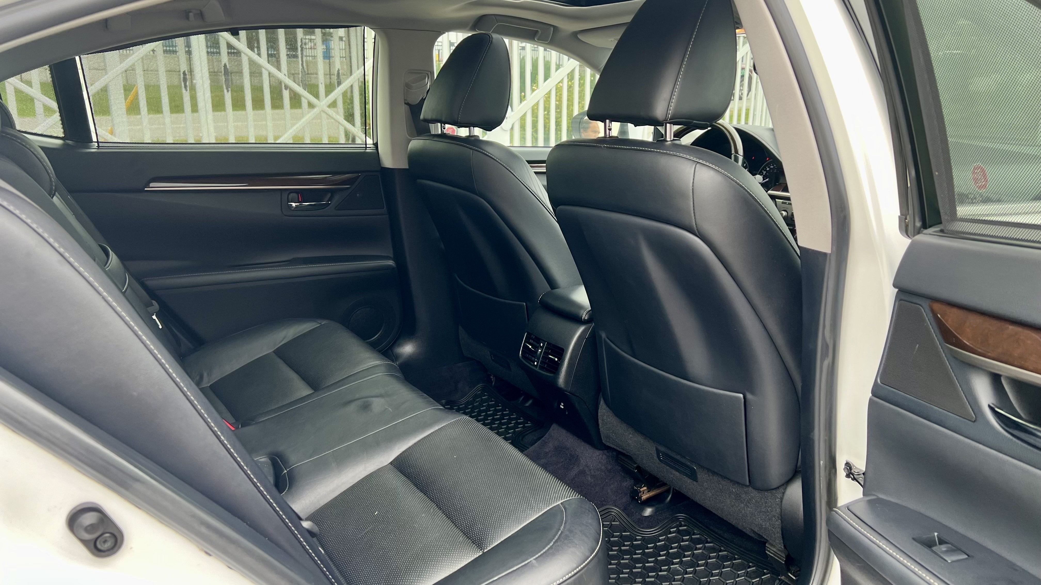 /houseofcars/2013-Lexus-ES350-9639101125640106.jpg